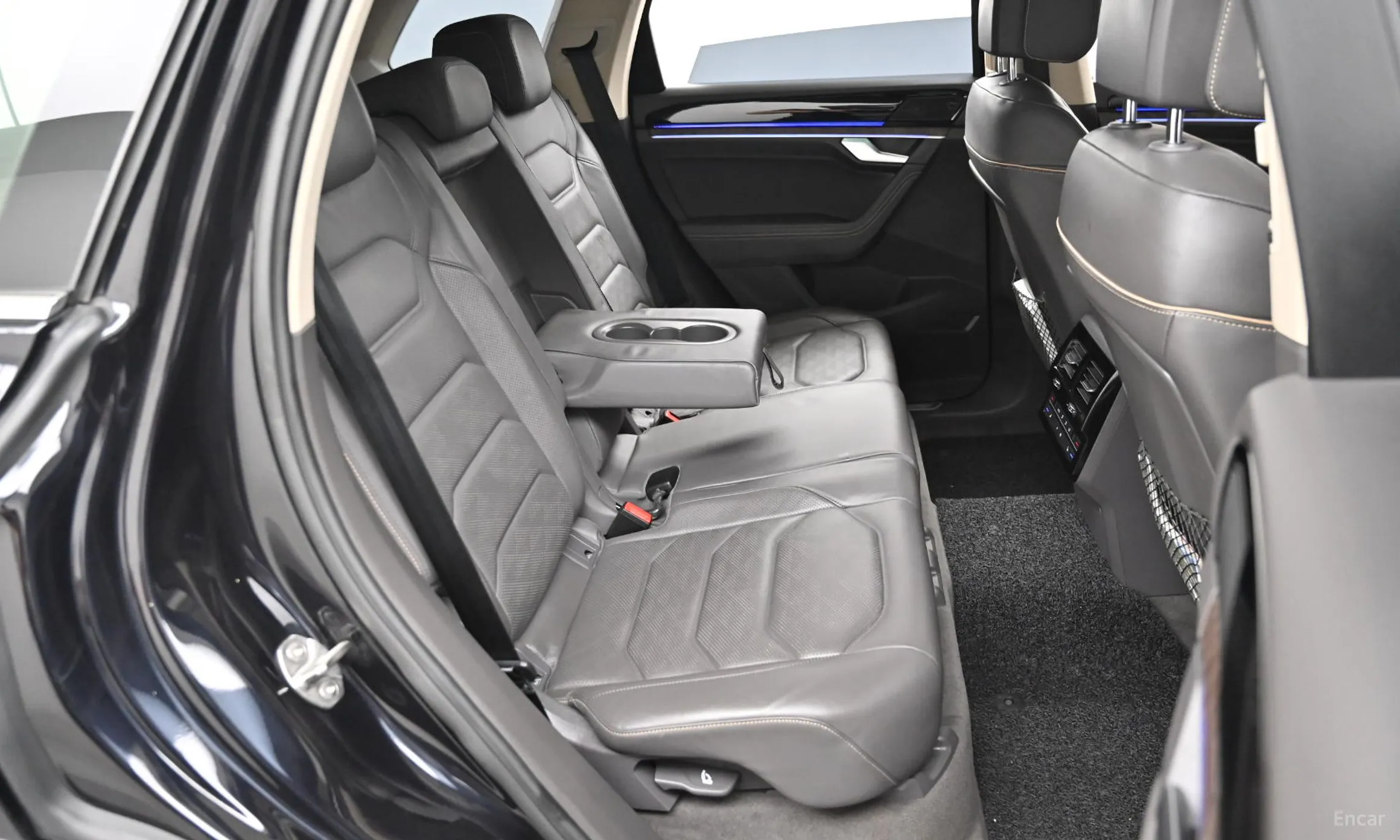 Volkswagen Touareg 3rd Generation превью 12