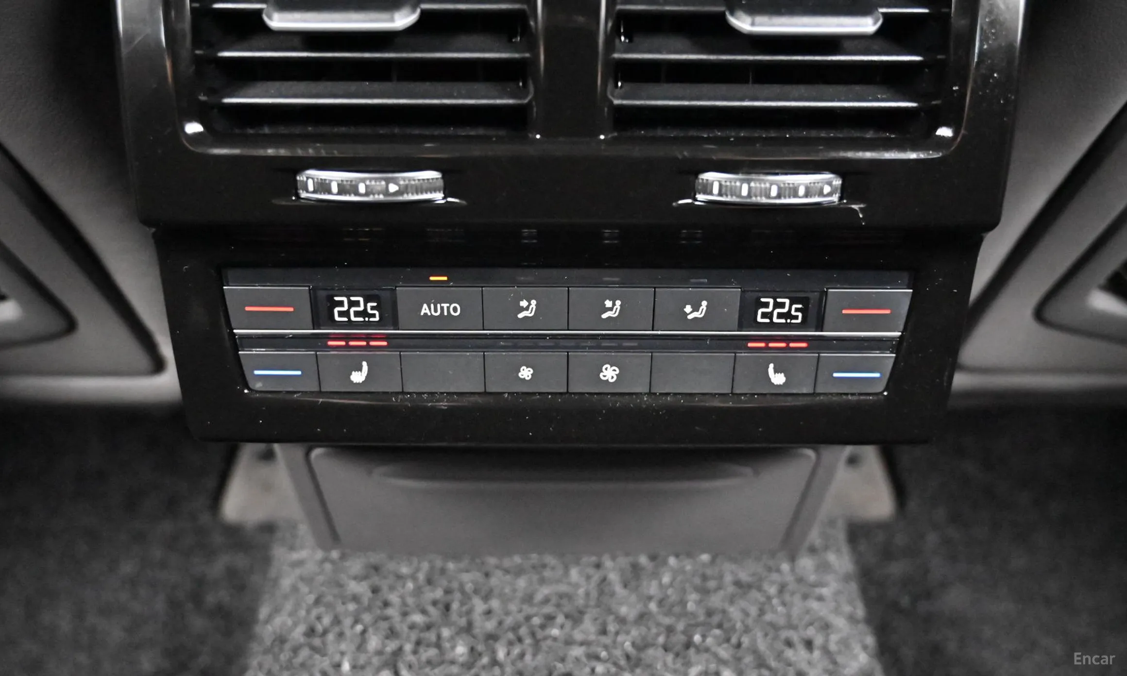 Volkswagen Touareg 3rd Generation превью 16