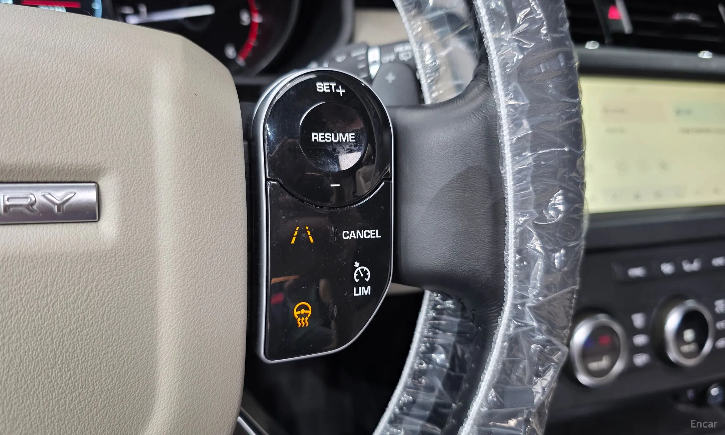 Land Rover Discovery 5 превью 18