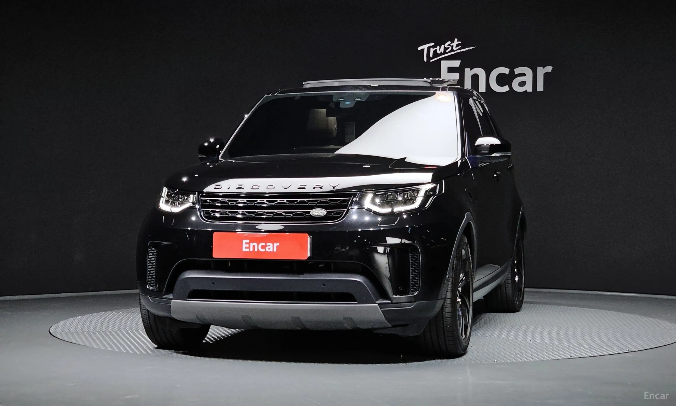 Land Rover Discovery 5 превью 3
