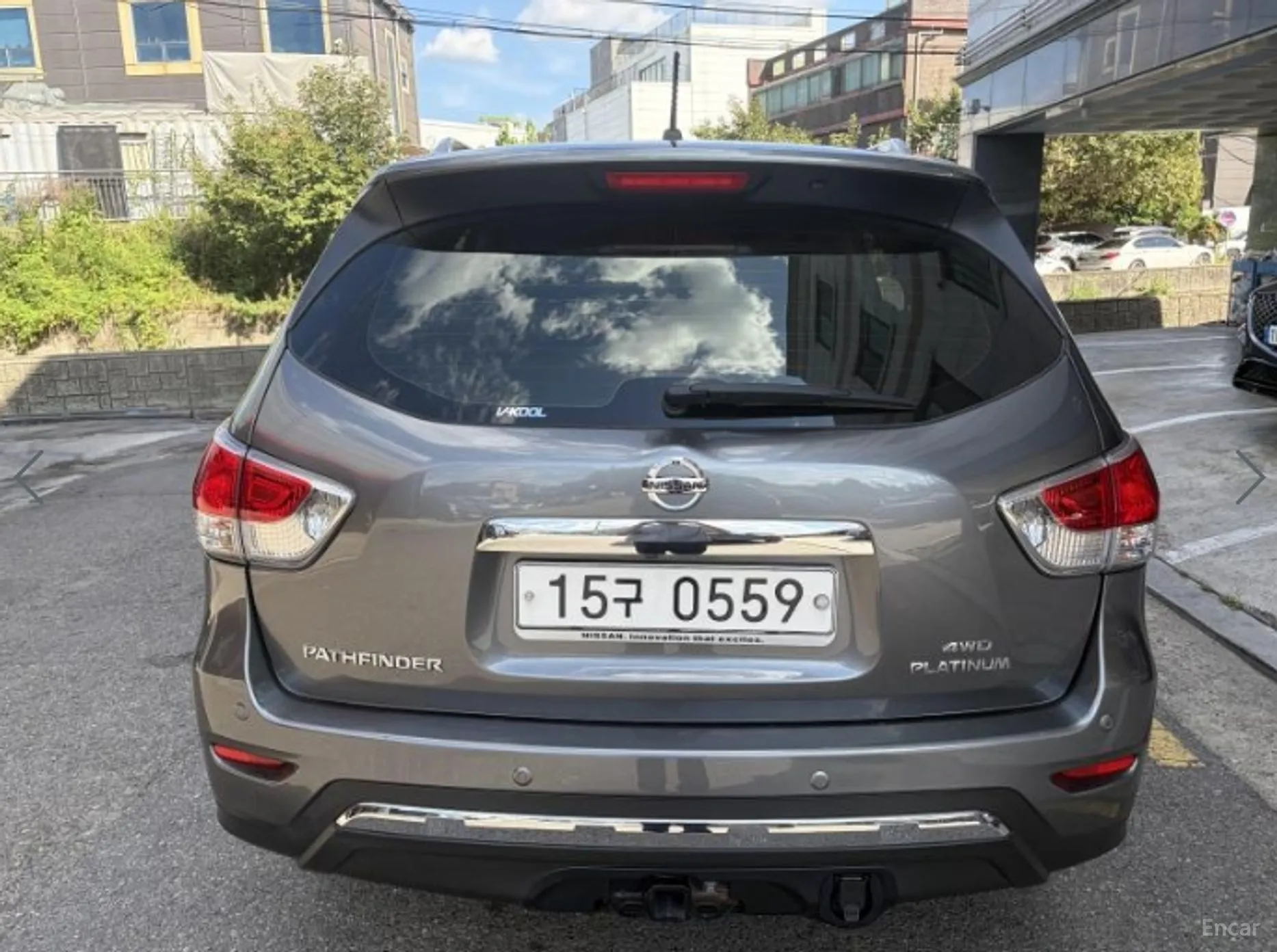 Nissan Pathfinder Gen 4