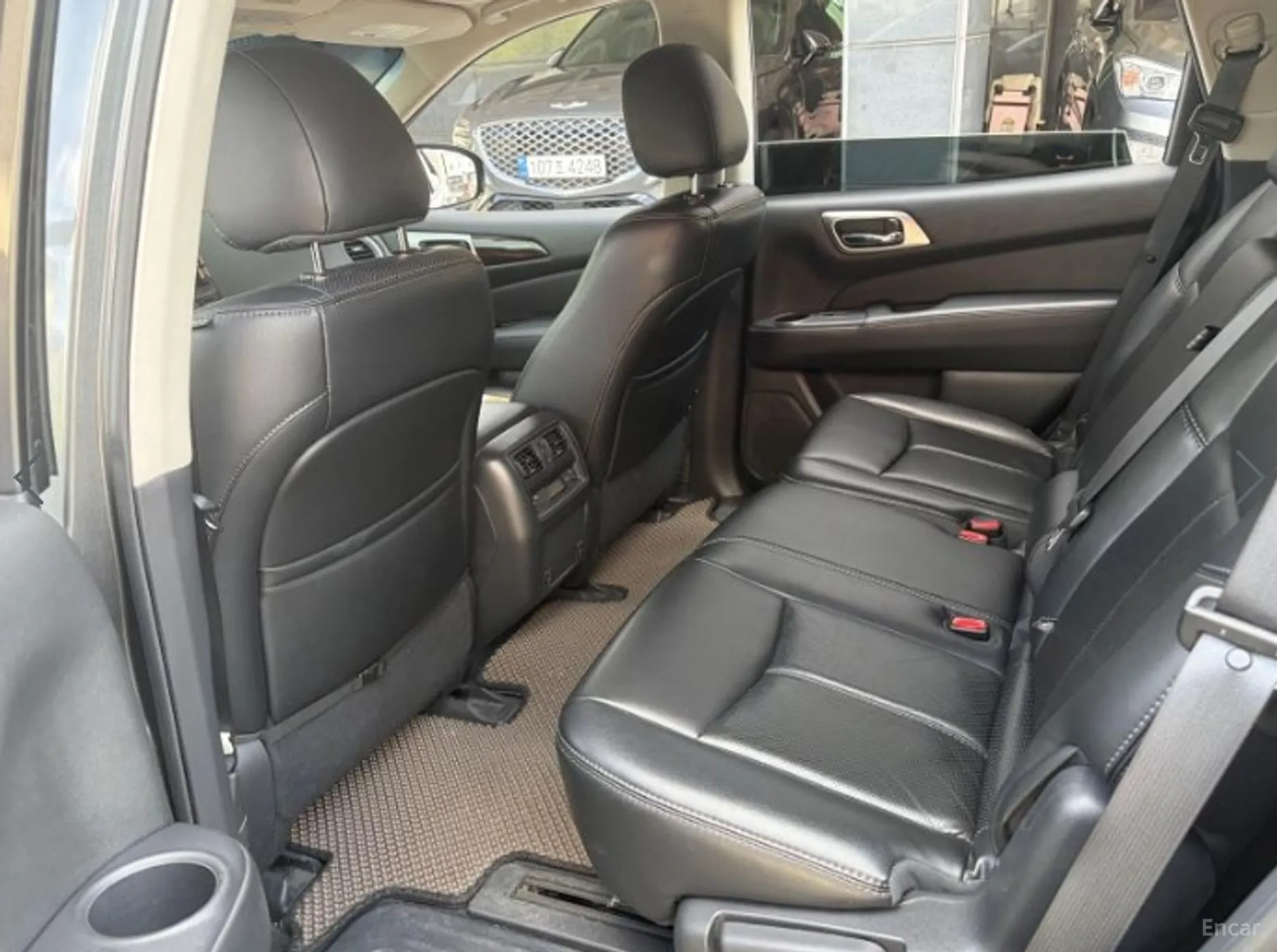 Nissan Pathfinder Gen 4 превью 5