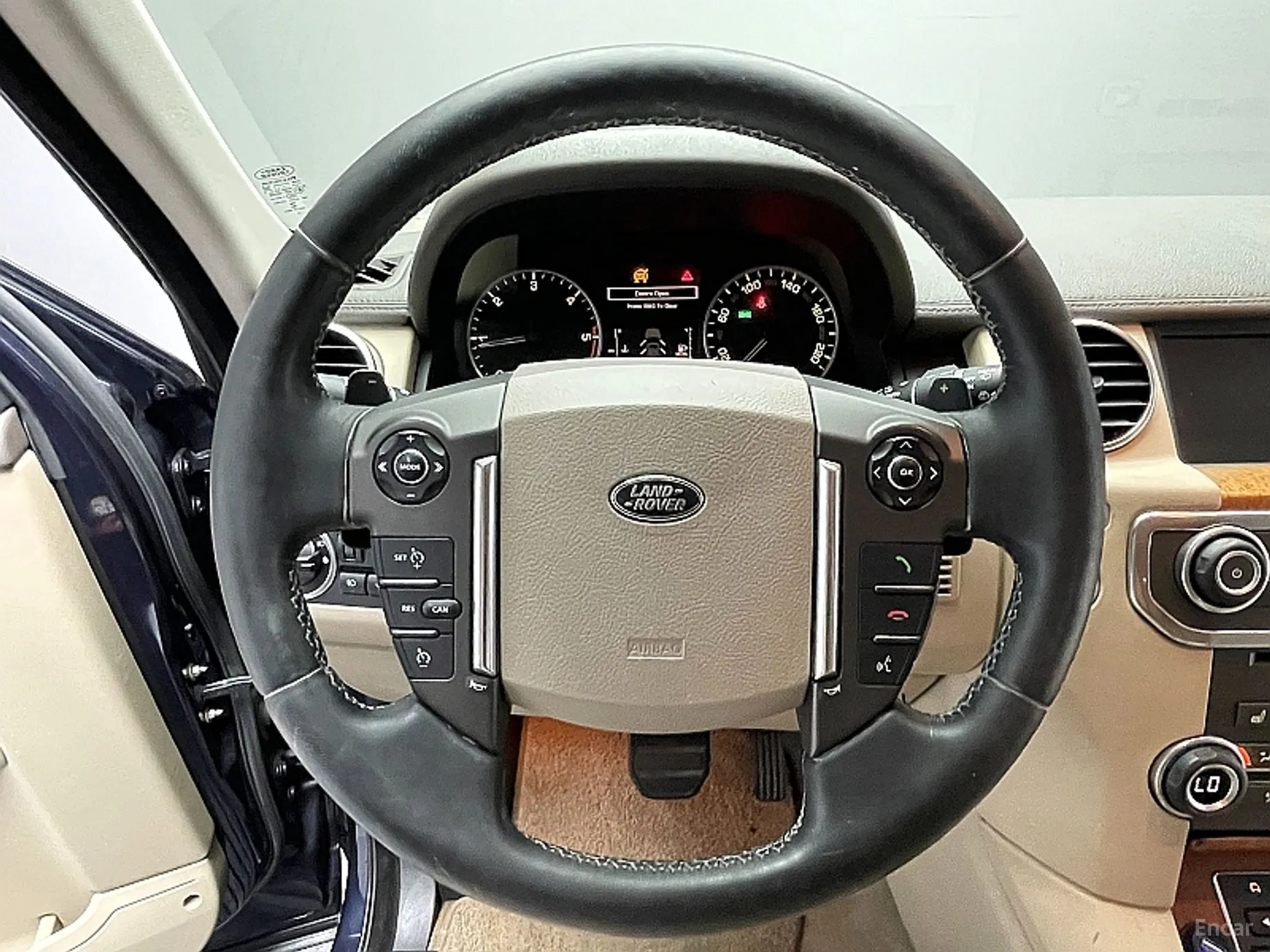 Land Rover Discovery 4 превью 11