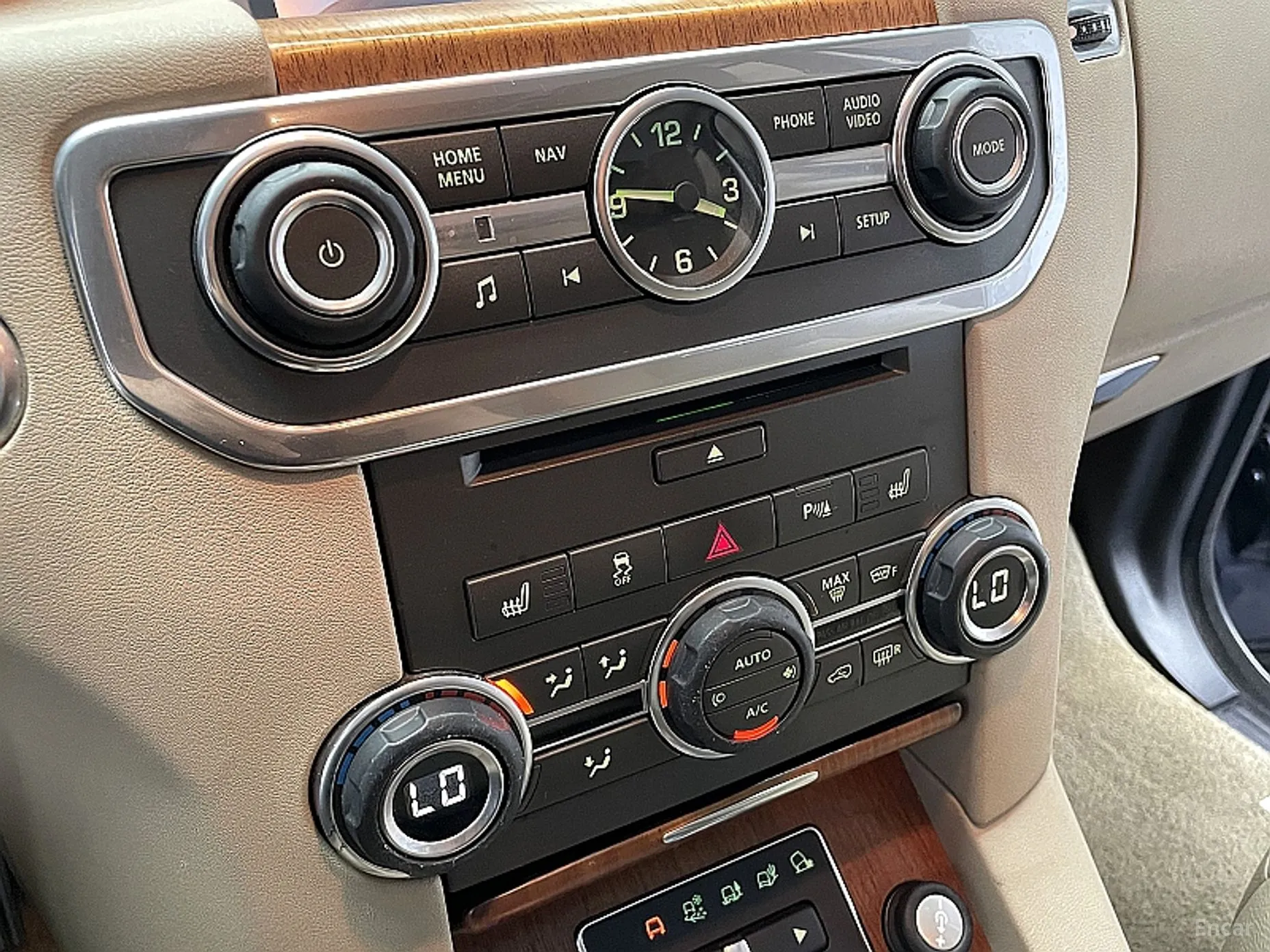 Land Rover Discovery 4 превью 16