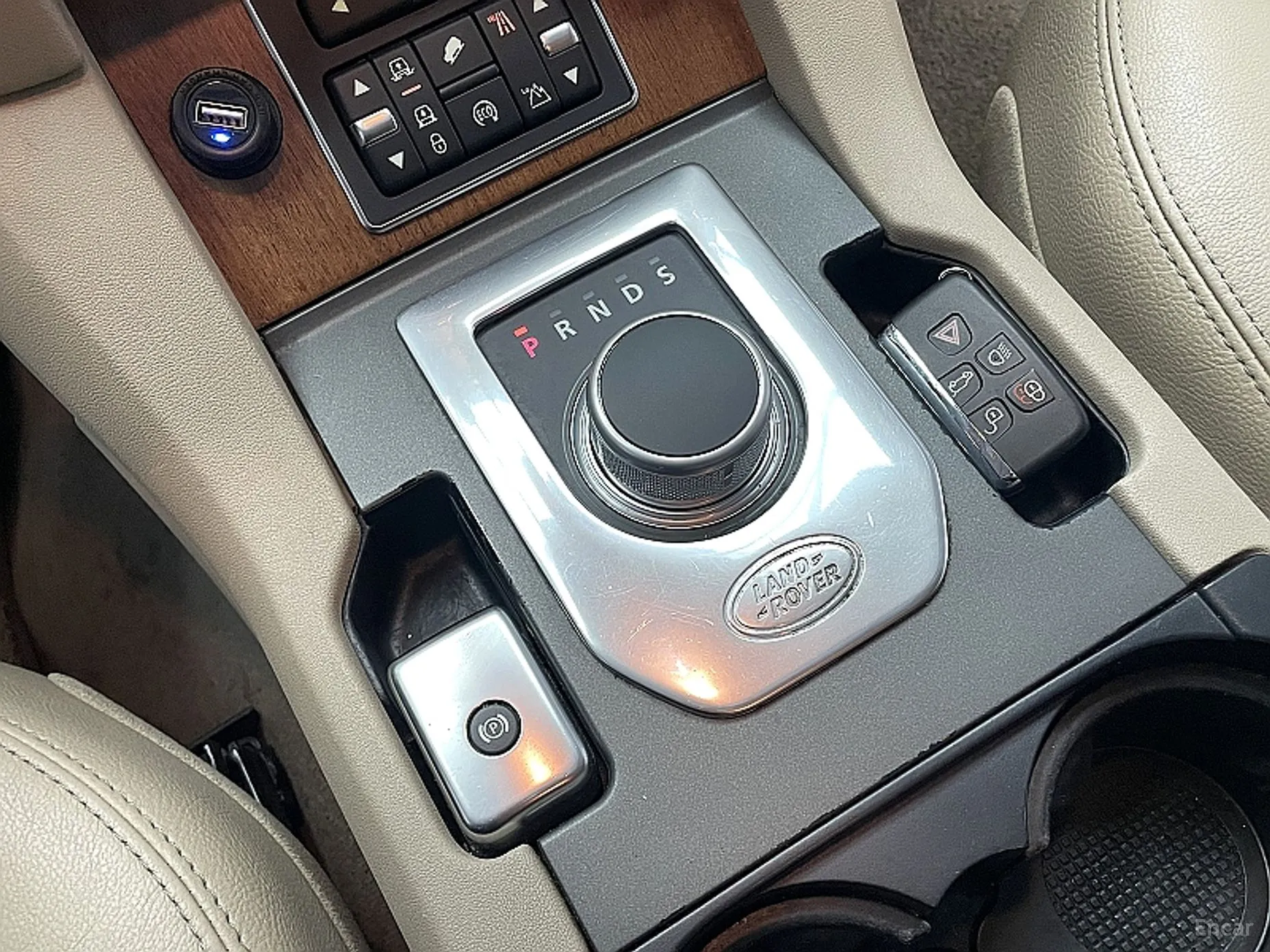 Land Rover Discovery 4 превью 9