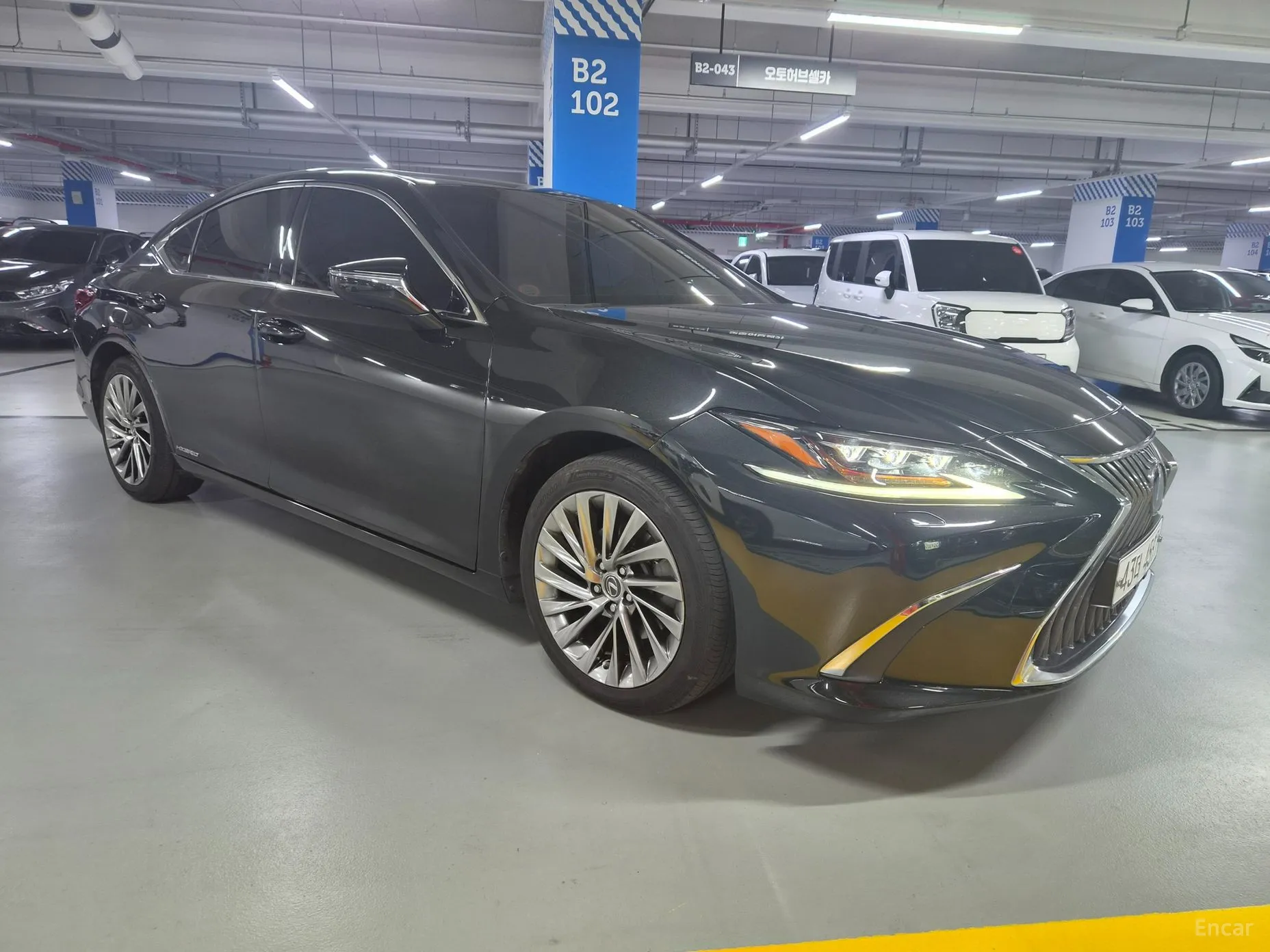 Lexus ES300h 7th Generation