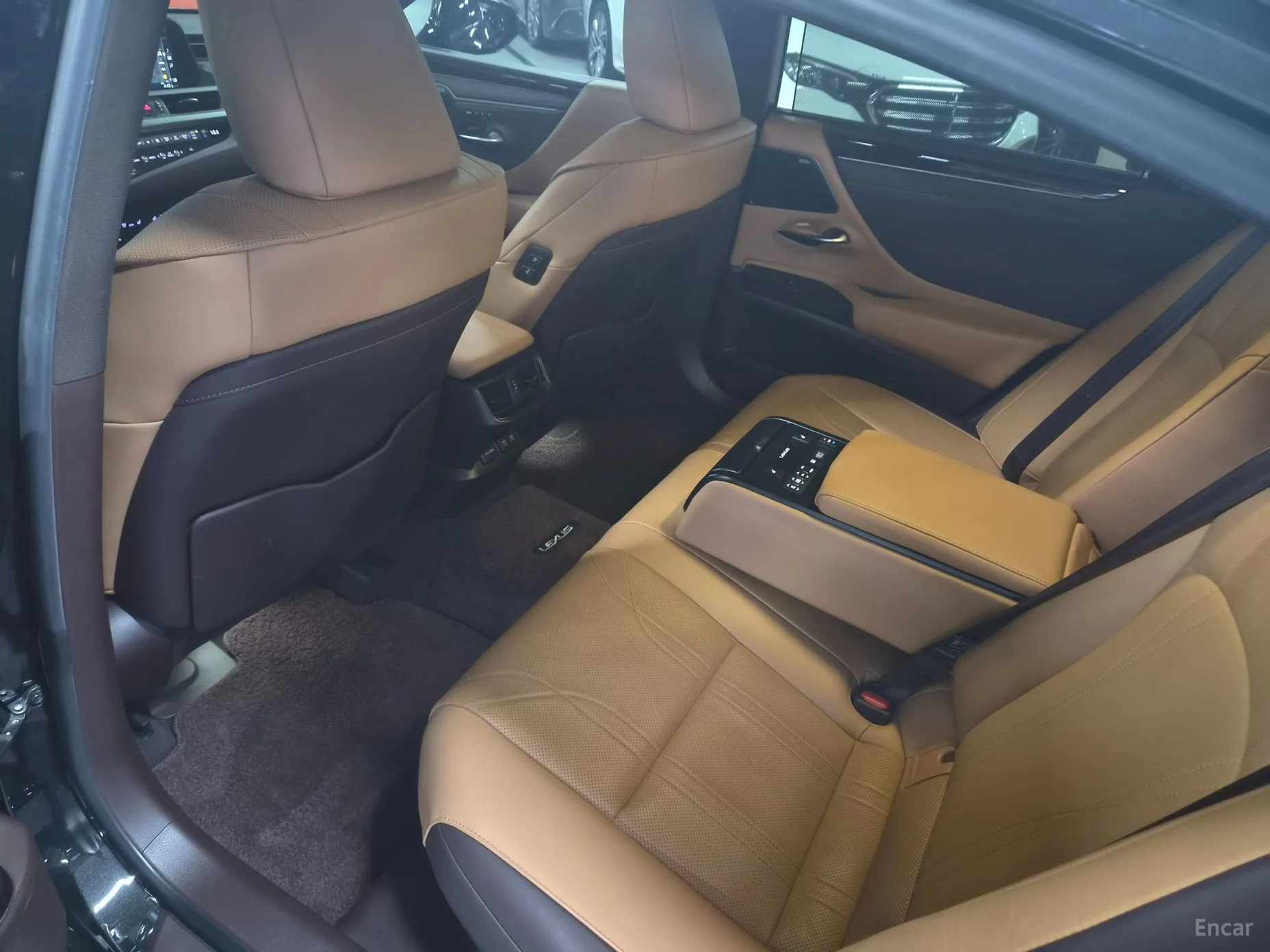 Lexus ES300h 7th Generation превью 7
