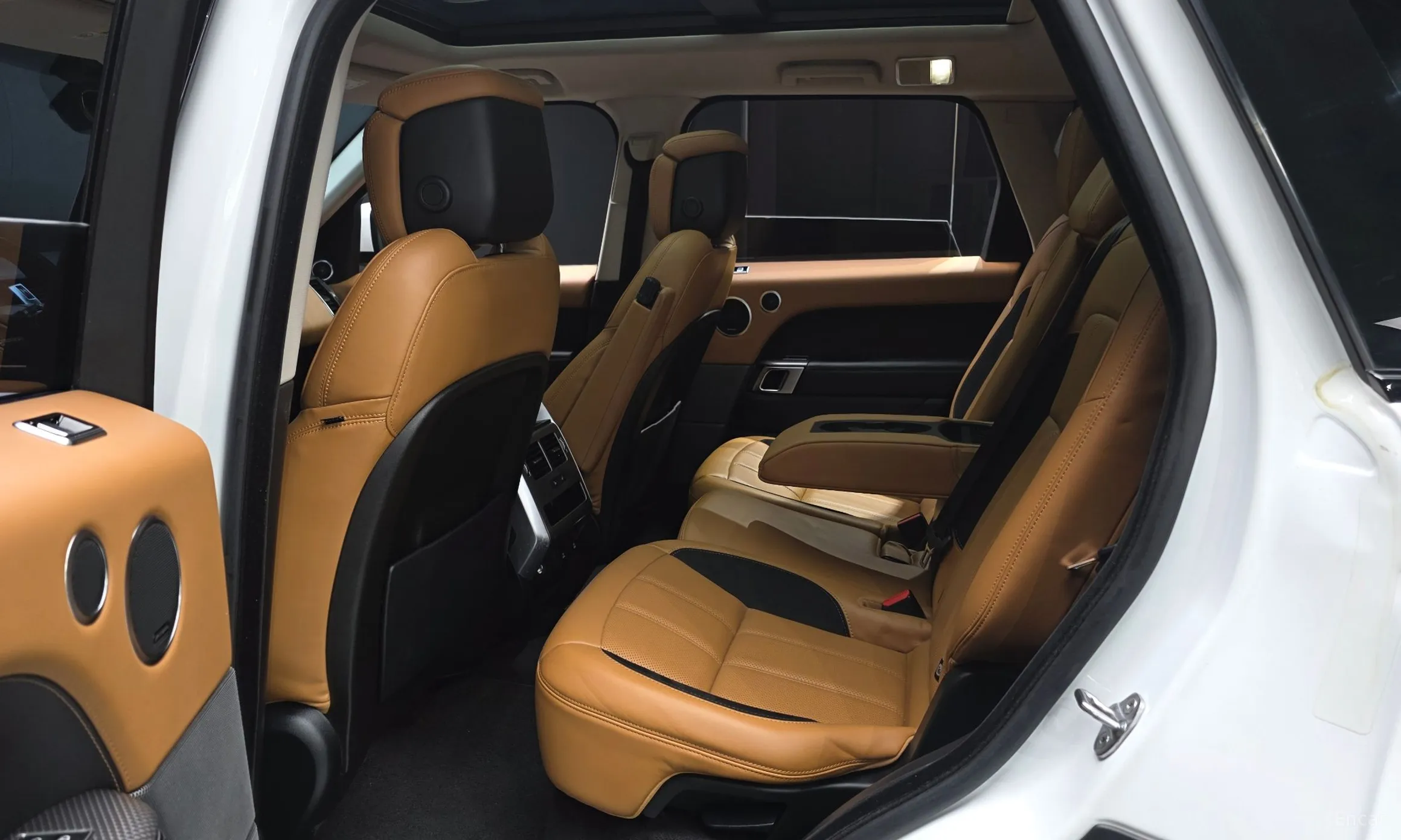 Land Rover Range Rover Sport 2nd Generation превью 11