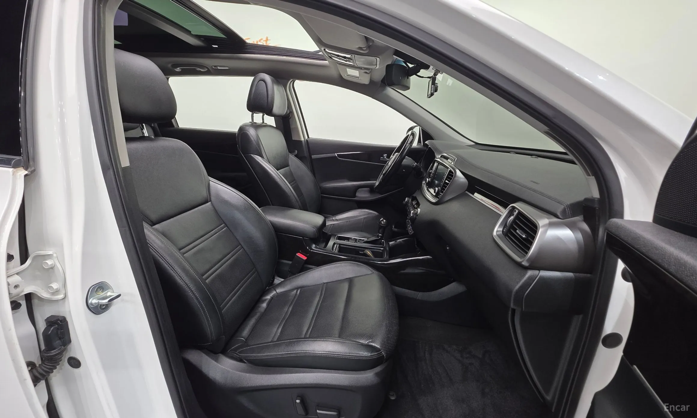 Kia Sorento превью 10