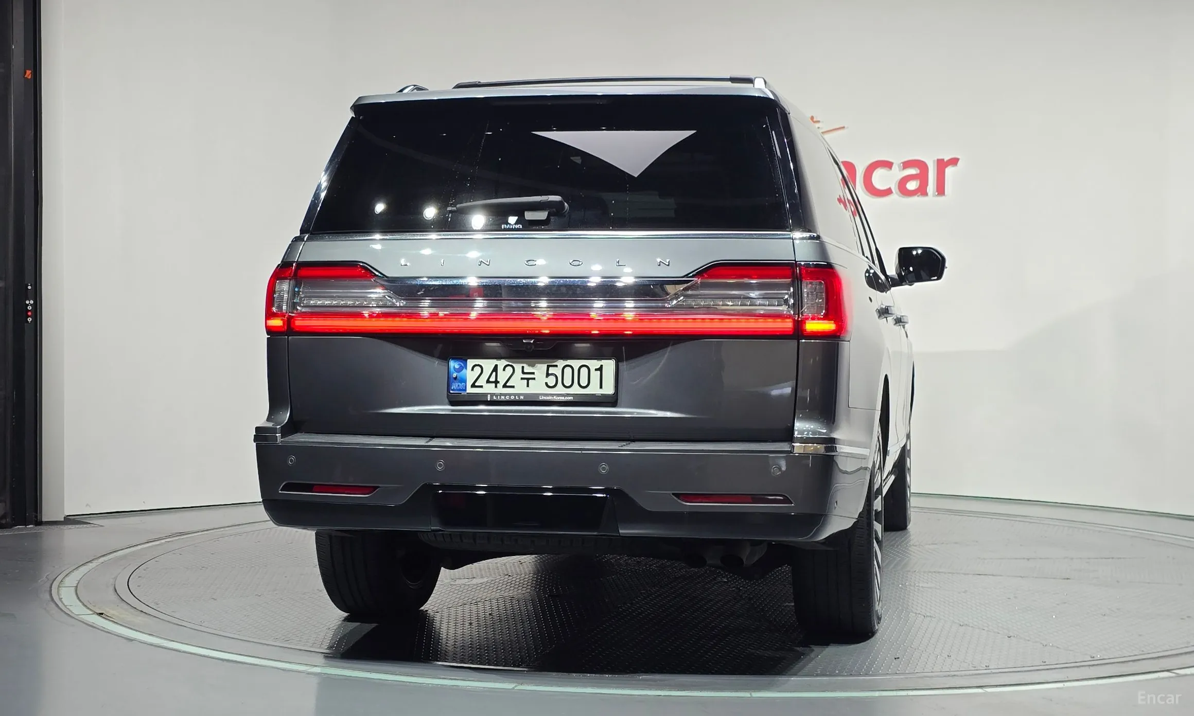 Lincoln Navigator 4th generation превью 4