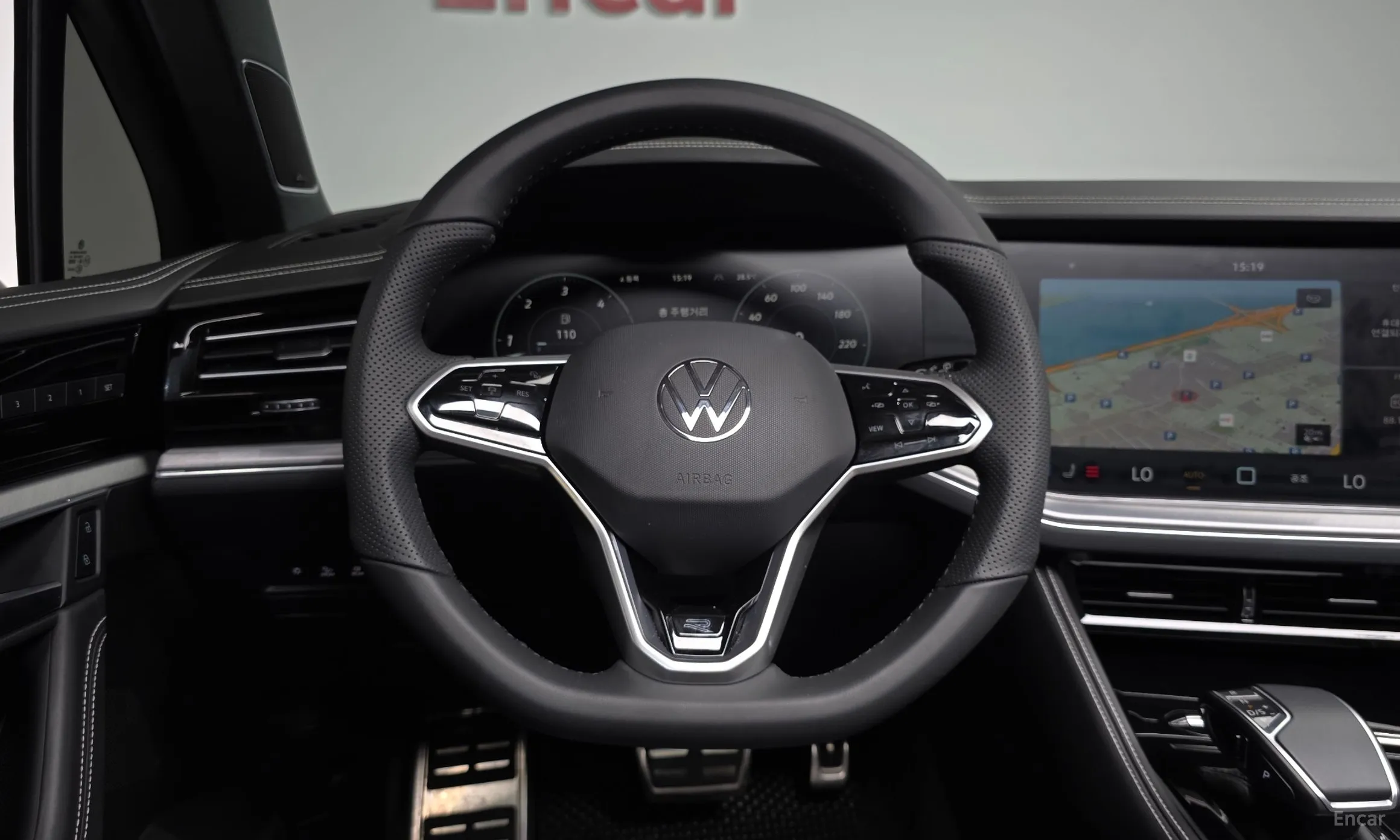 Volkswagen Touareg 3rd Generation превью 12