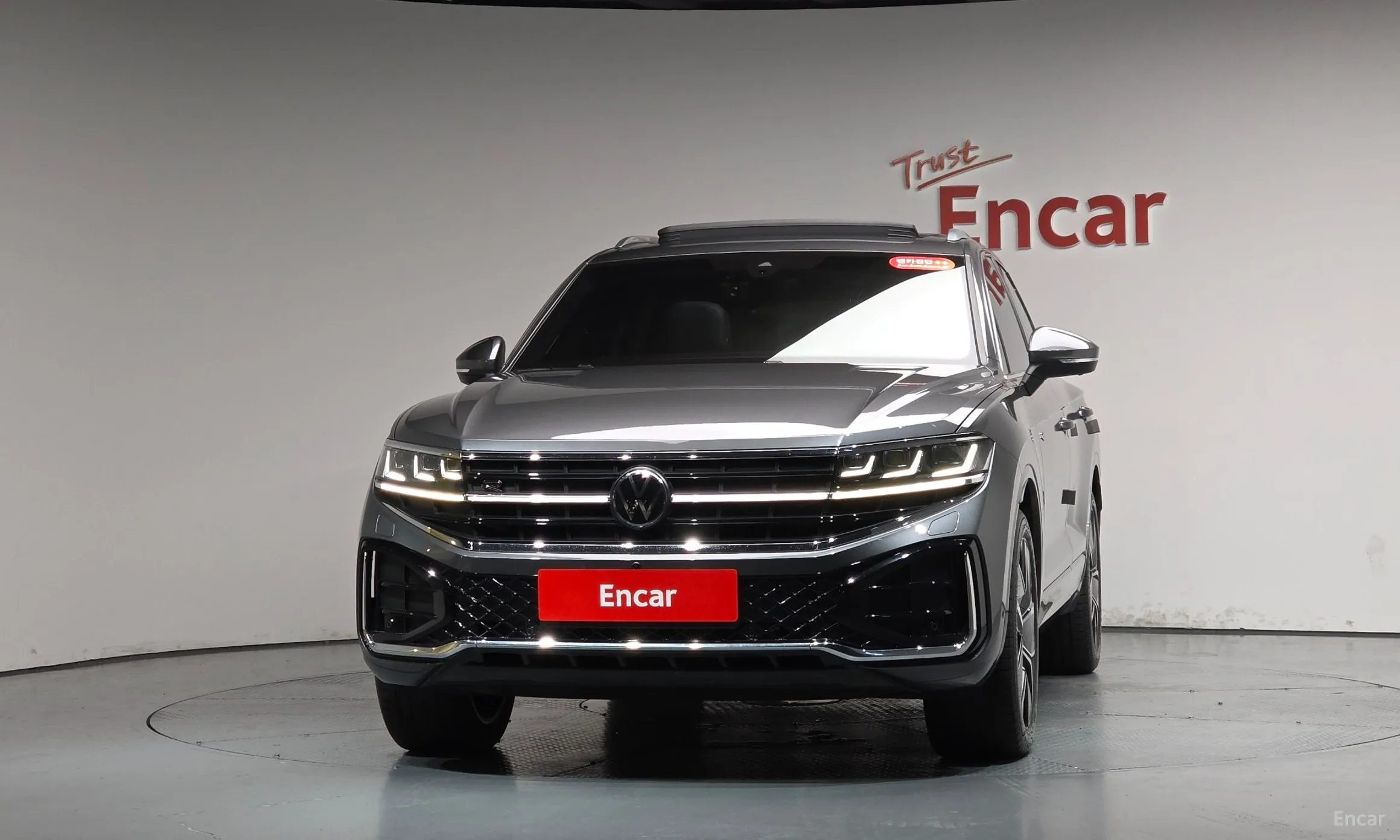 Volkswagen Touareg 3rd Generation превью 3