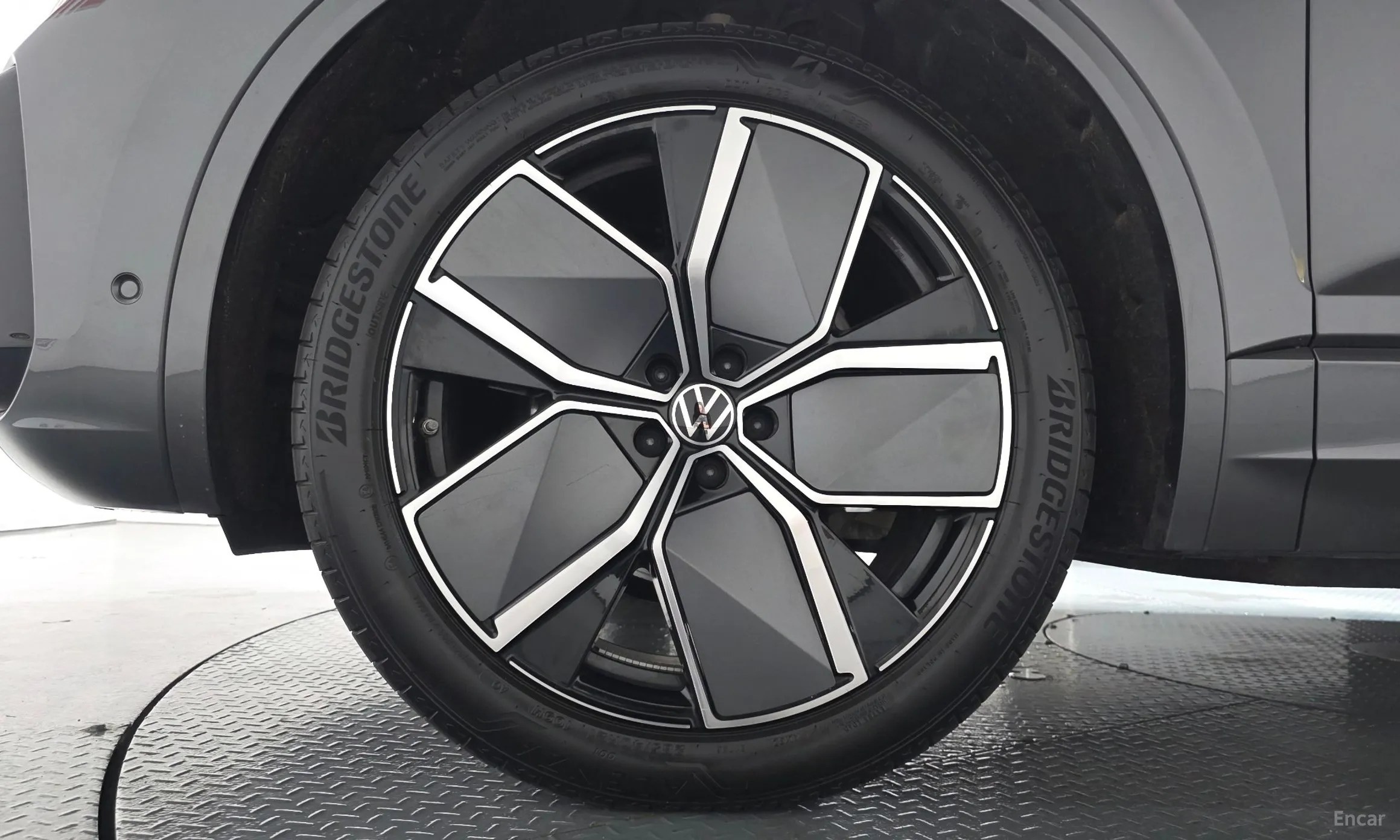 Volkswagen Touareg 3rd Generation превью 5