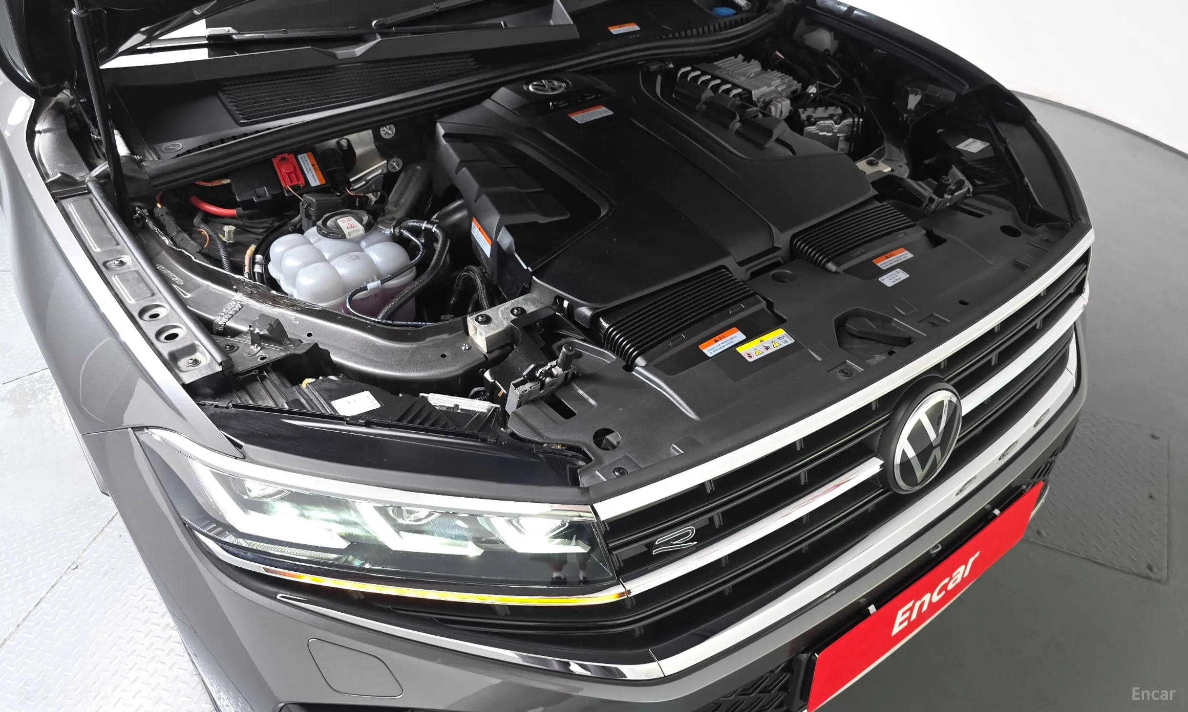 Volkswagen Touareg 3rd Generation превью 6
