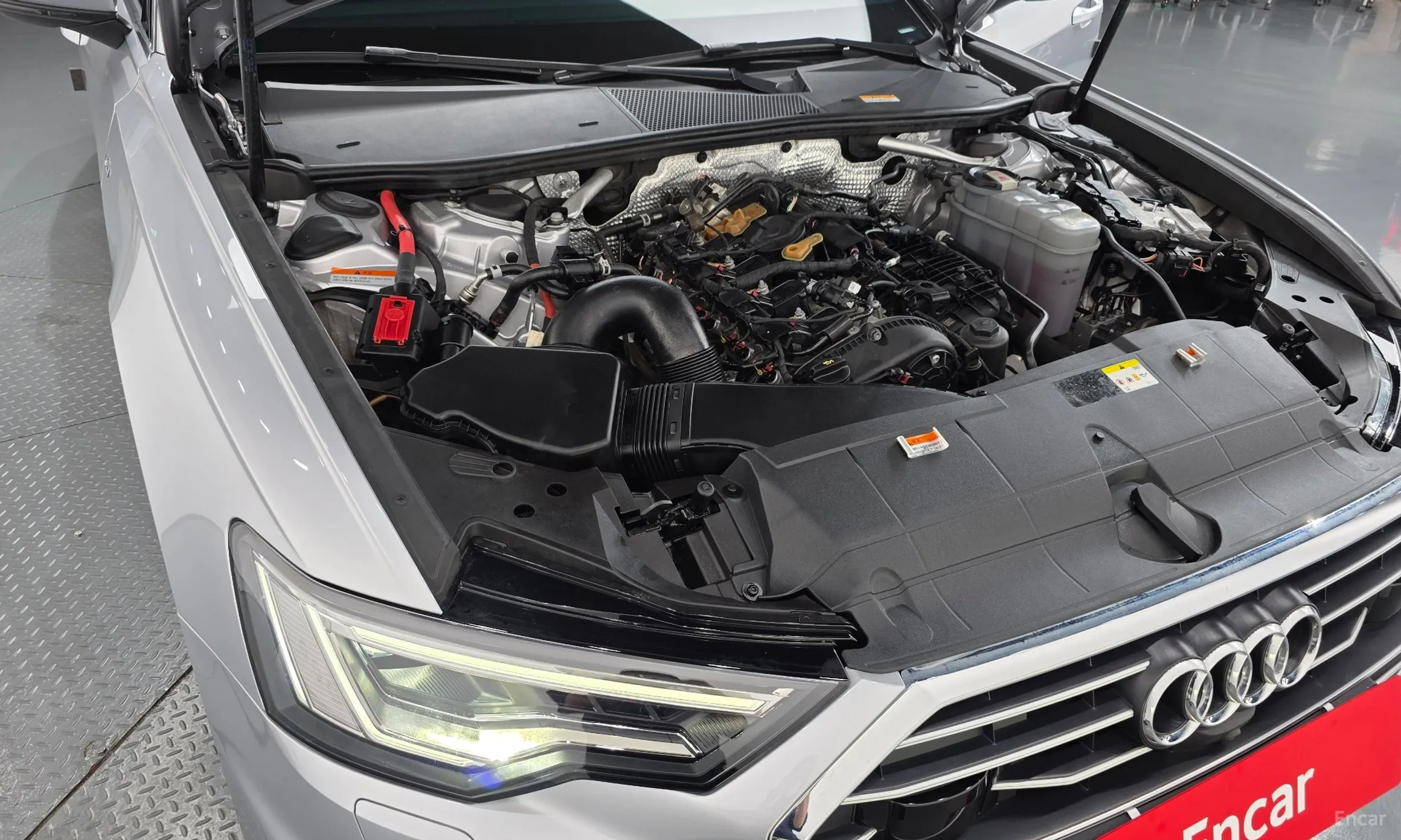 Audi A6 (C8) превью 6