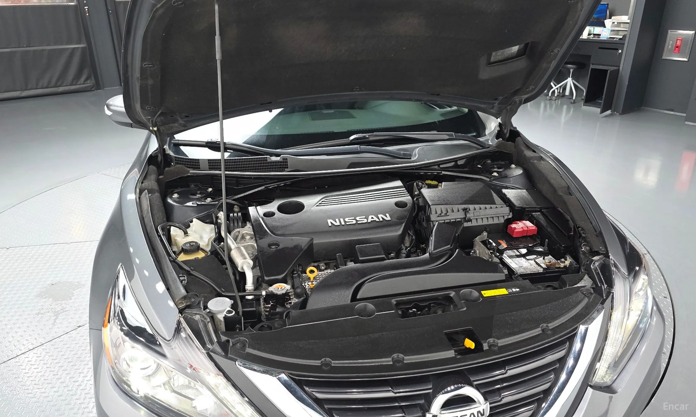 Nissan Altima превью 6