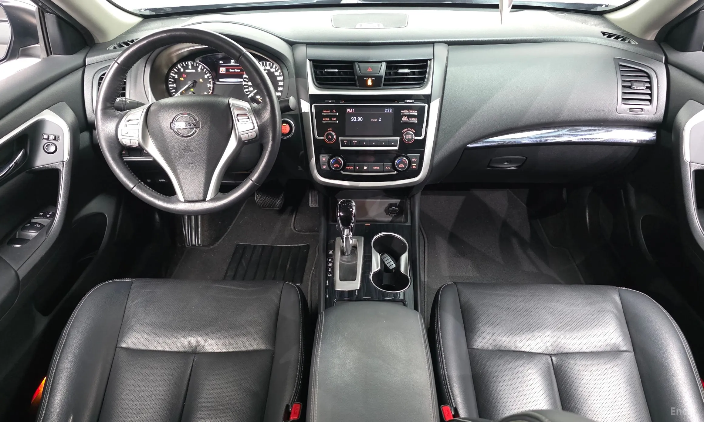 Nissan Altima превью 7