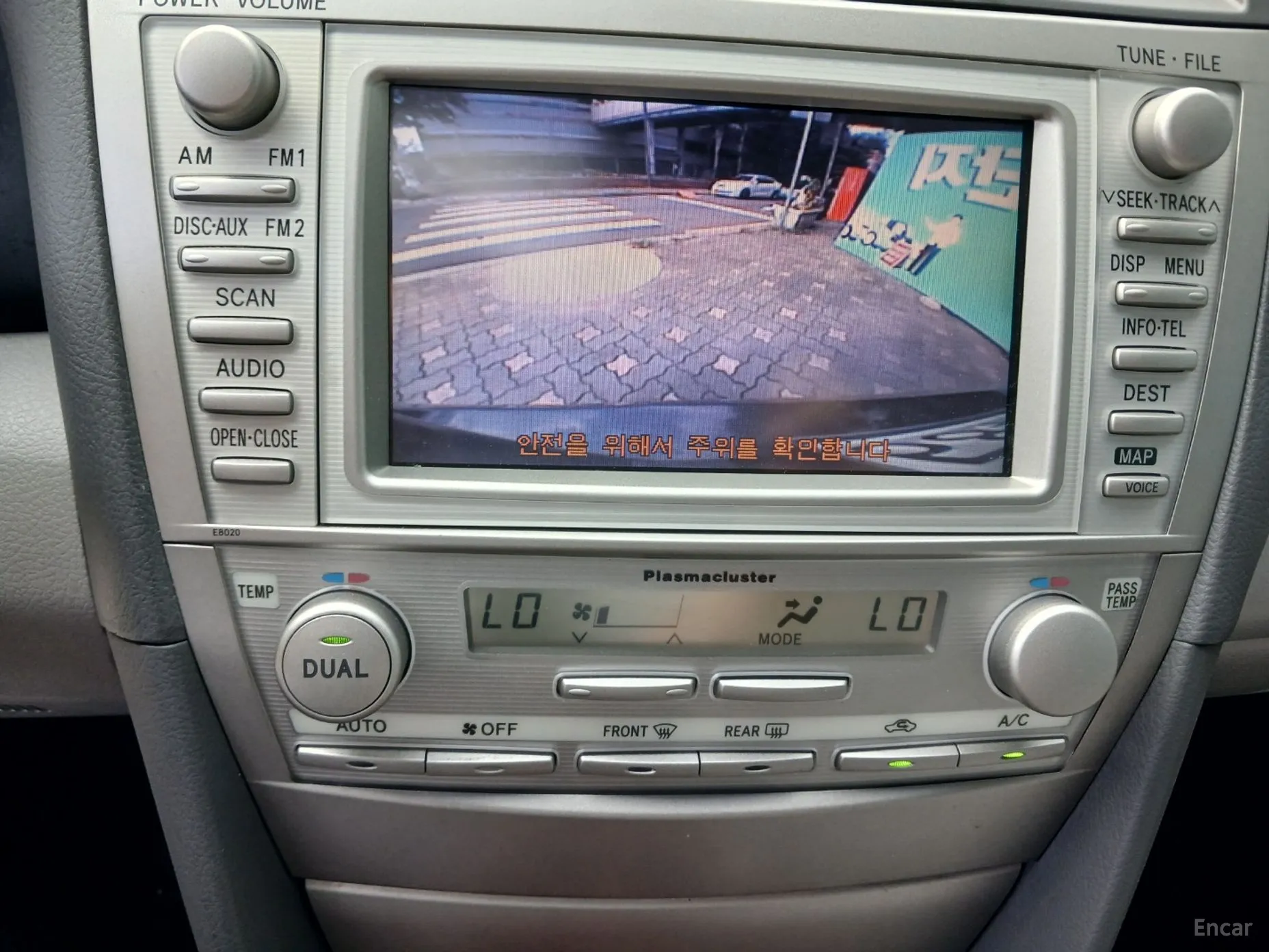 Toyota Camry превью 11