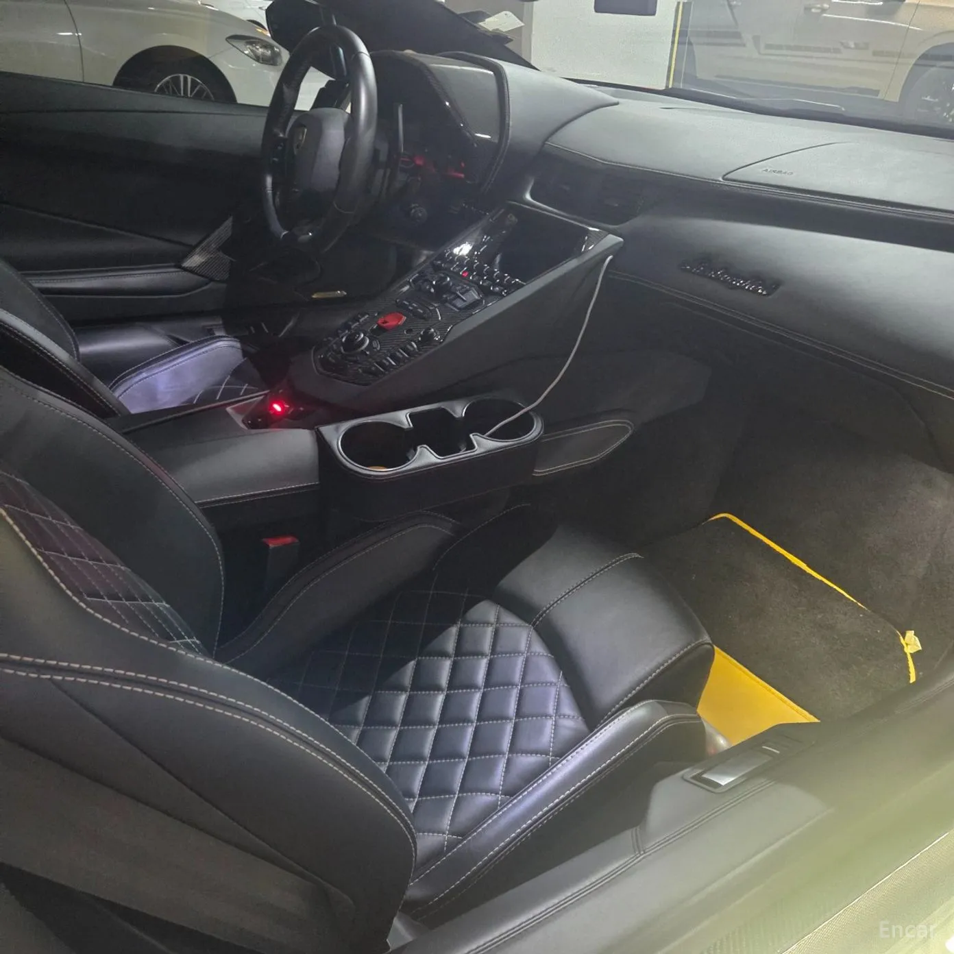 Lamborghini Aventador превью 7