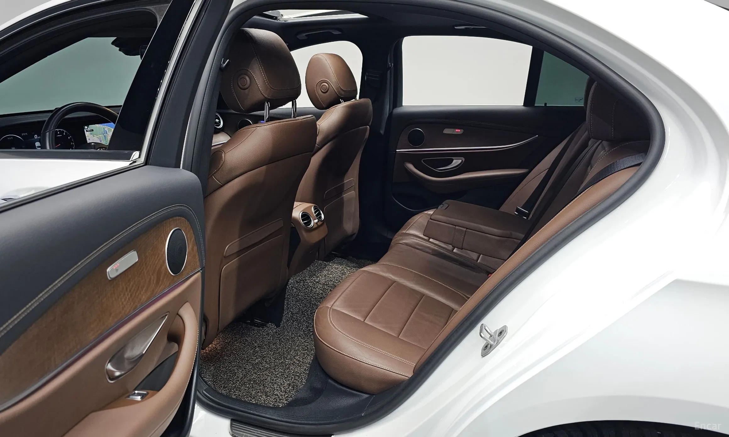 Mercedes Benz E-Class W213 превью 12
