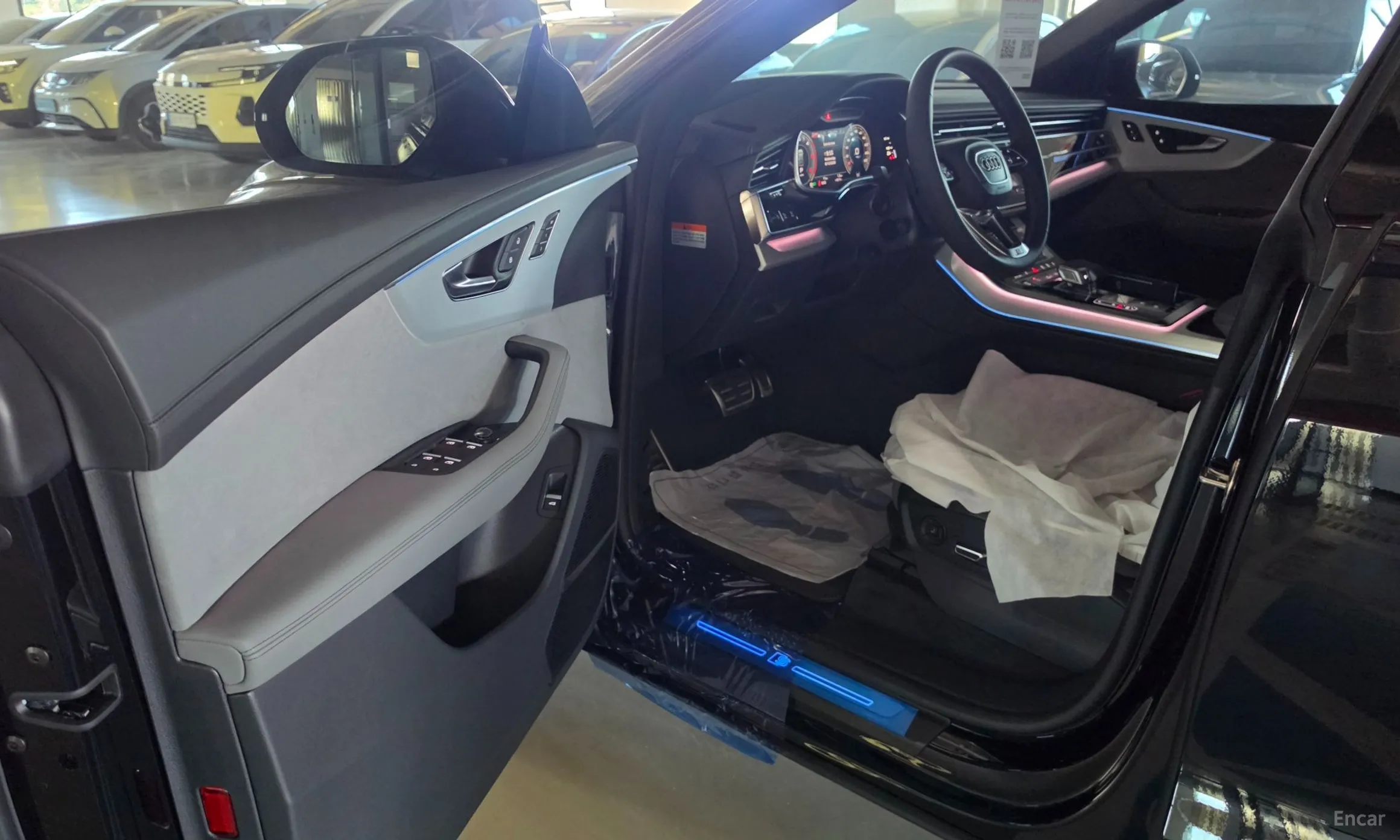 Audi Q8 (4M) превью 13