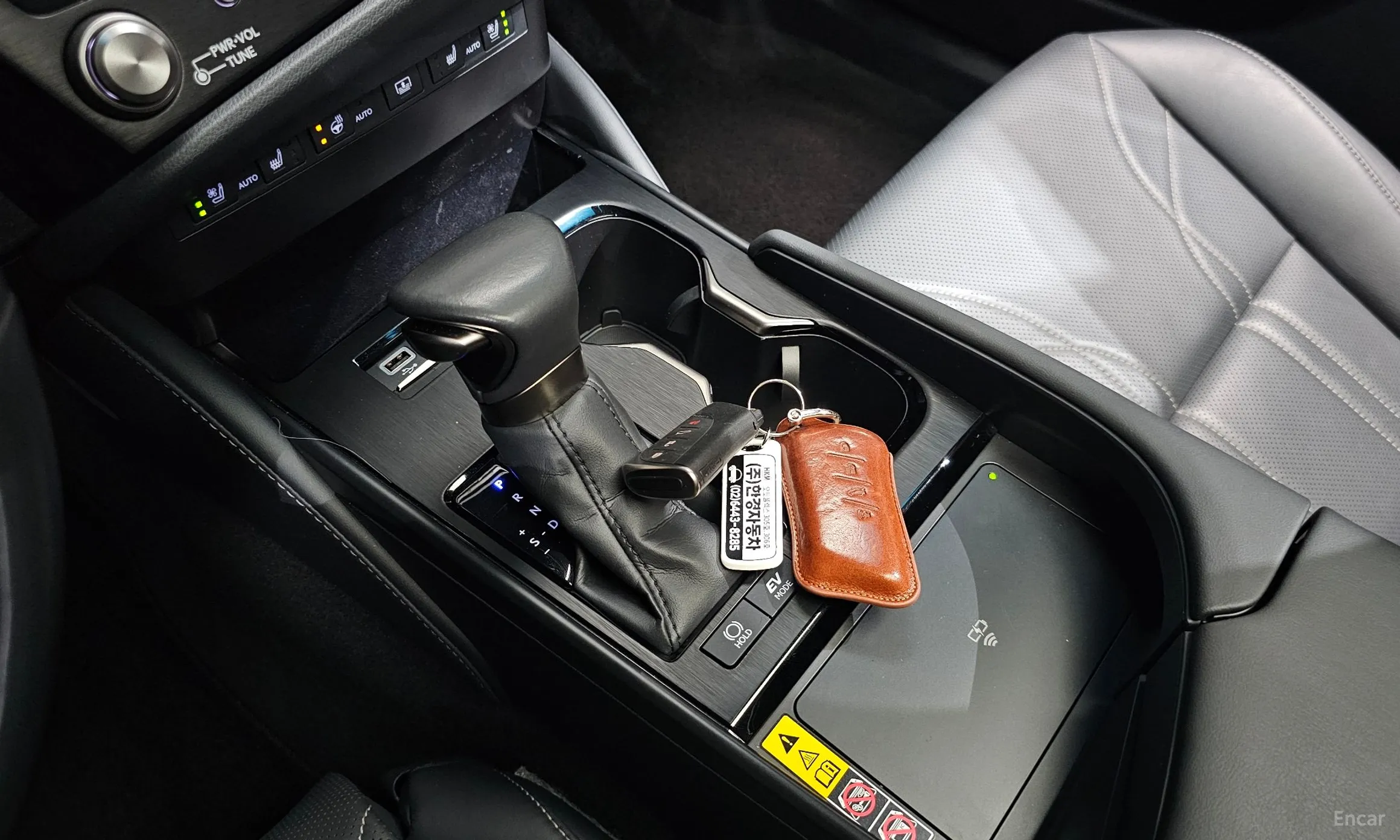 Lexus ES300h 7th Generation превью 9