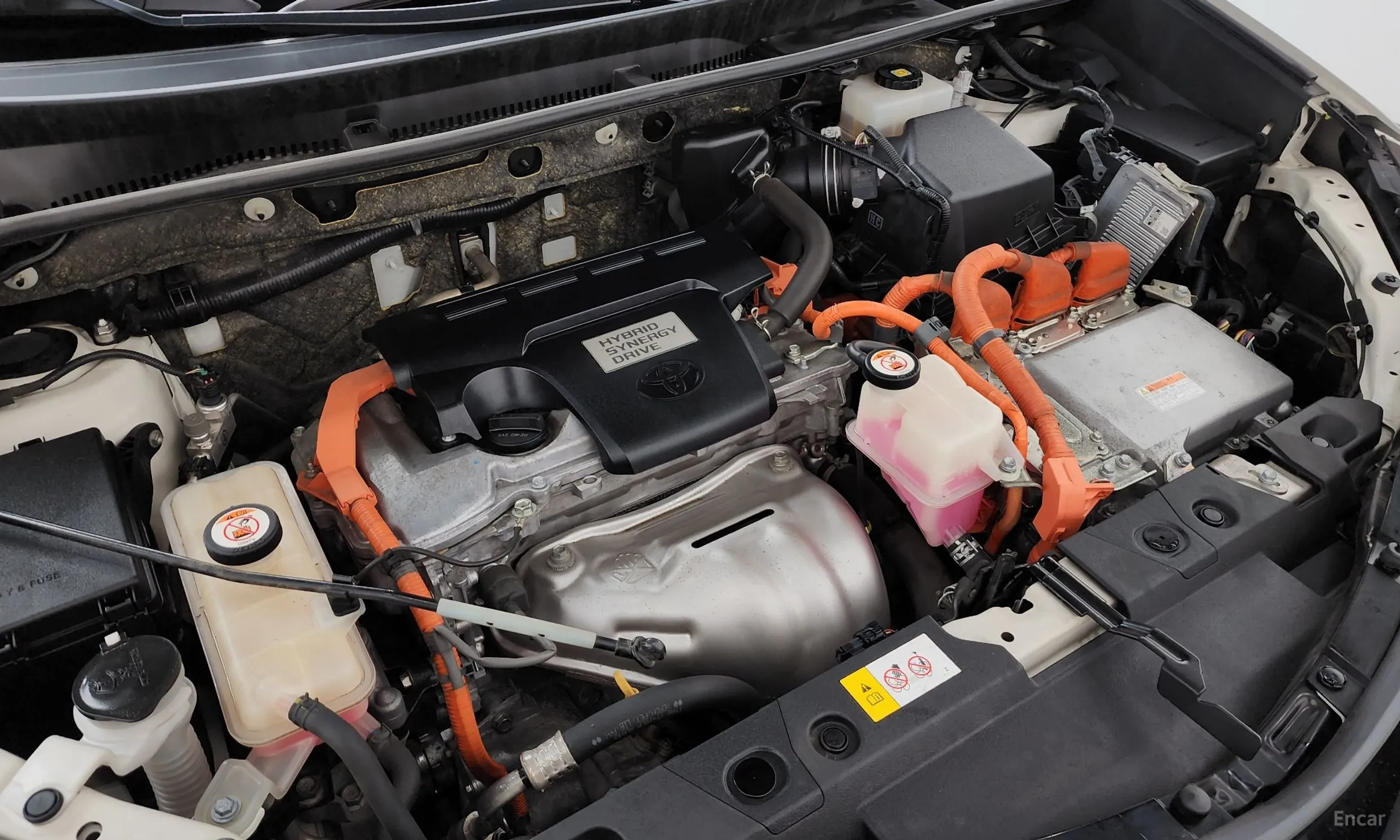 Toyota RAV4 превью 6