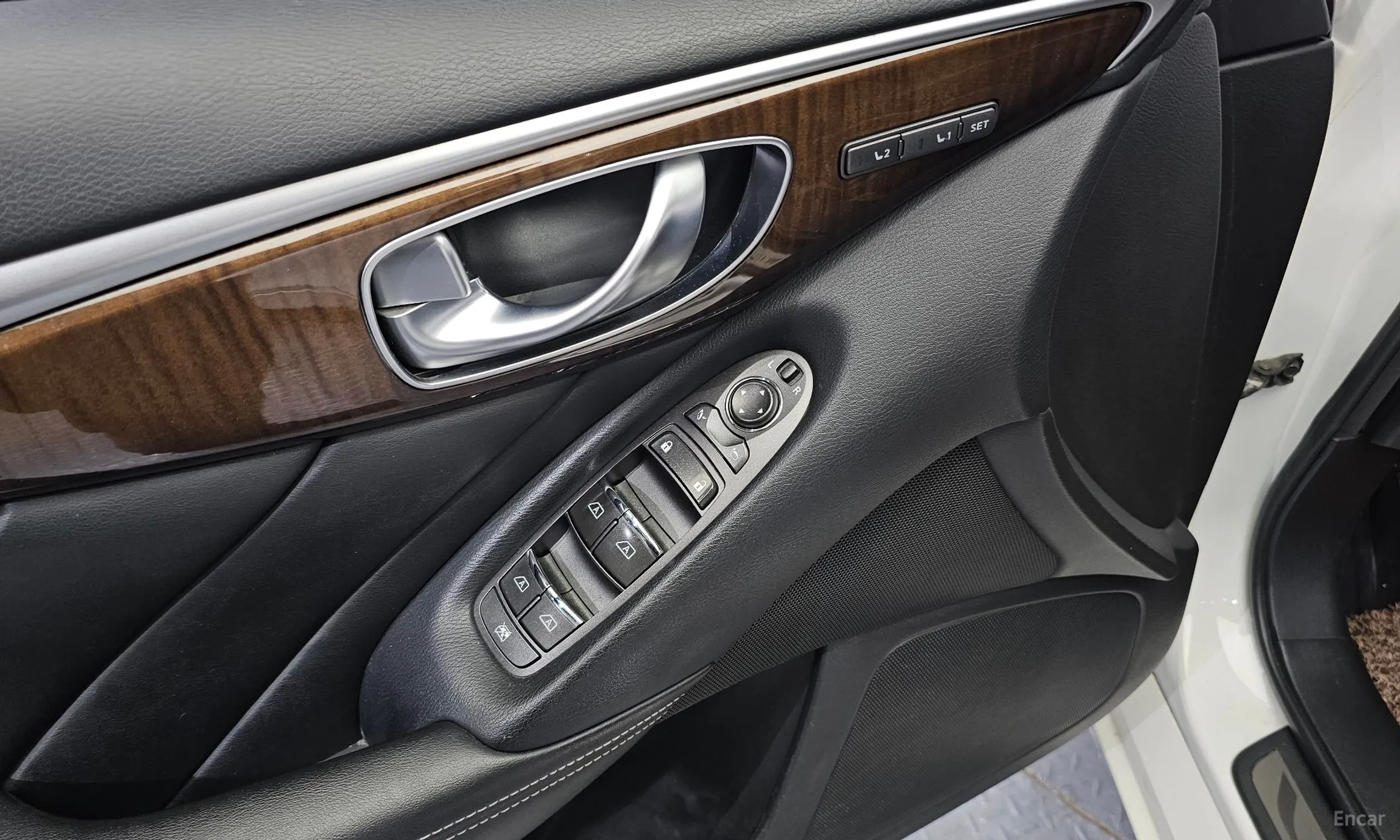 Infiniti Q50 превью 13