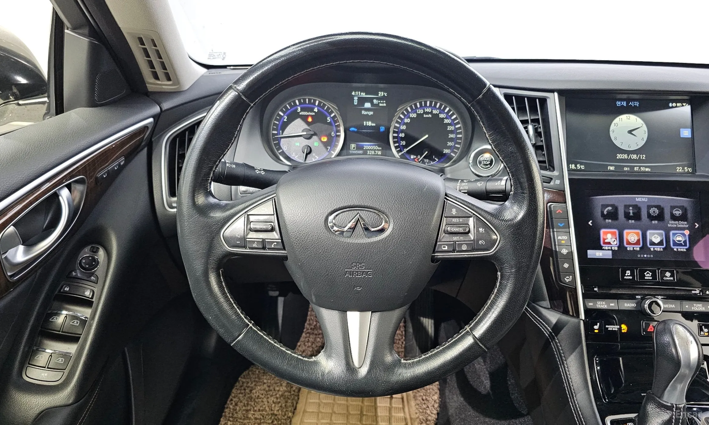 Infiniti Q50 превью 15