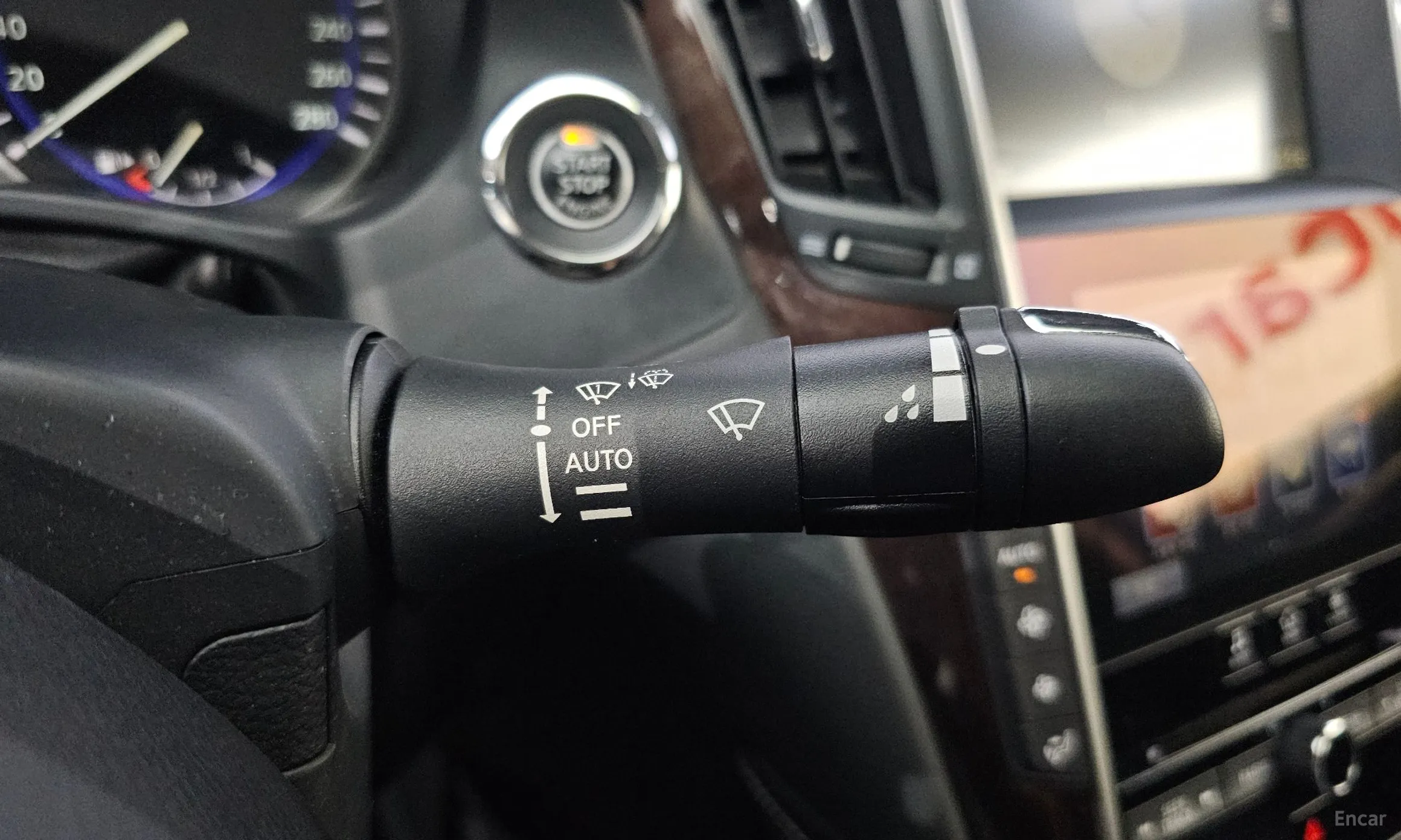 Infiniti Q50 превью 18