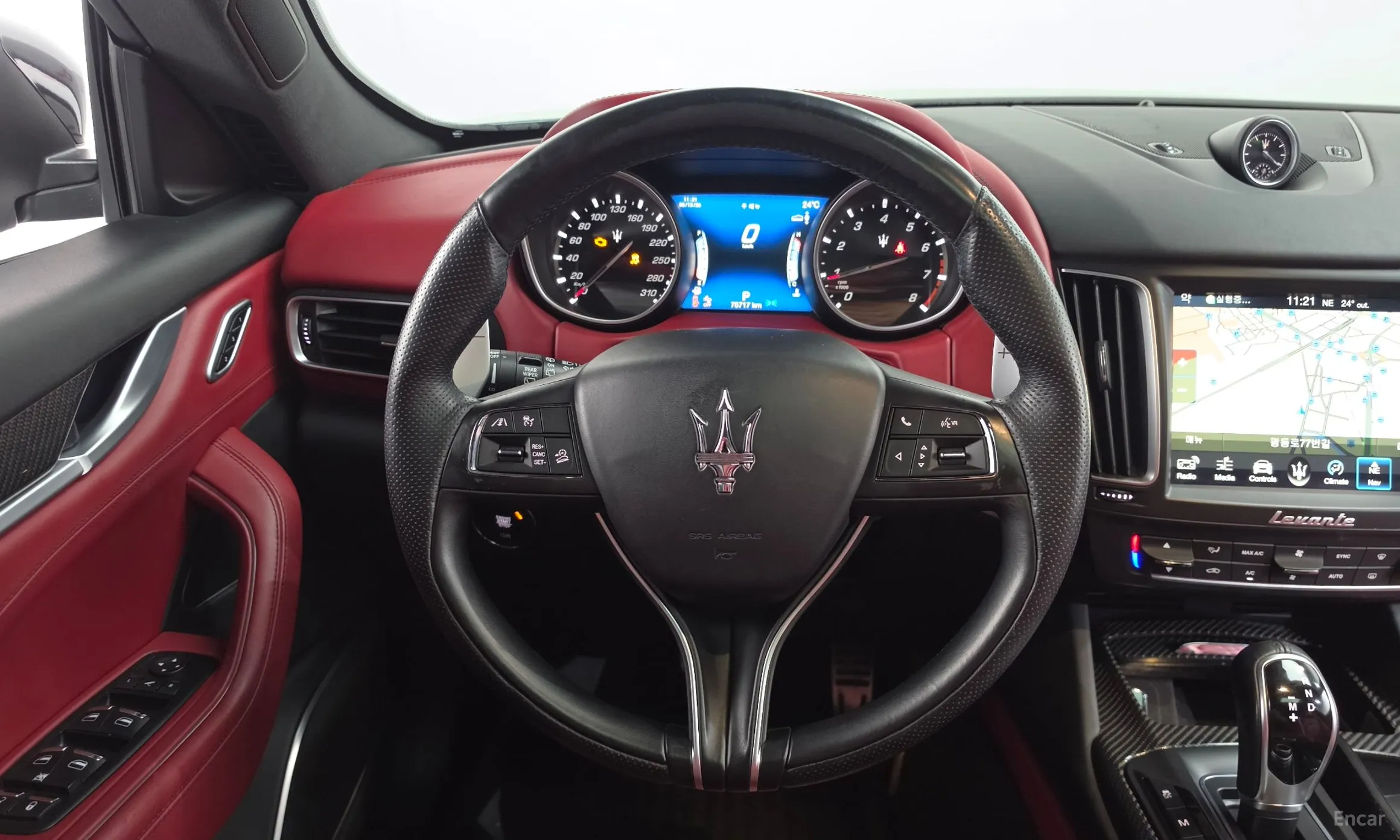 Maserati Levante превью 12