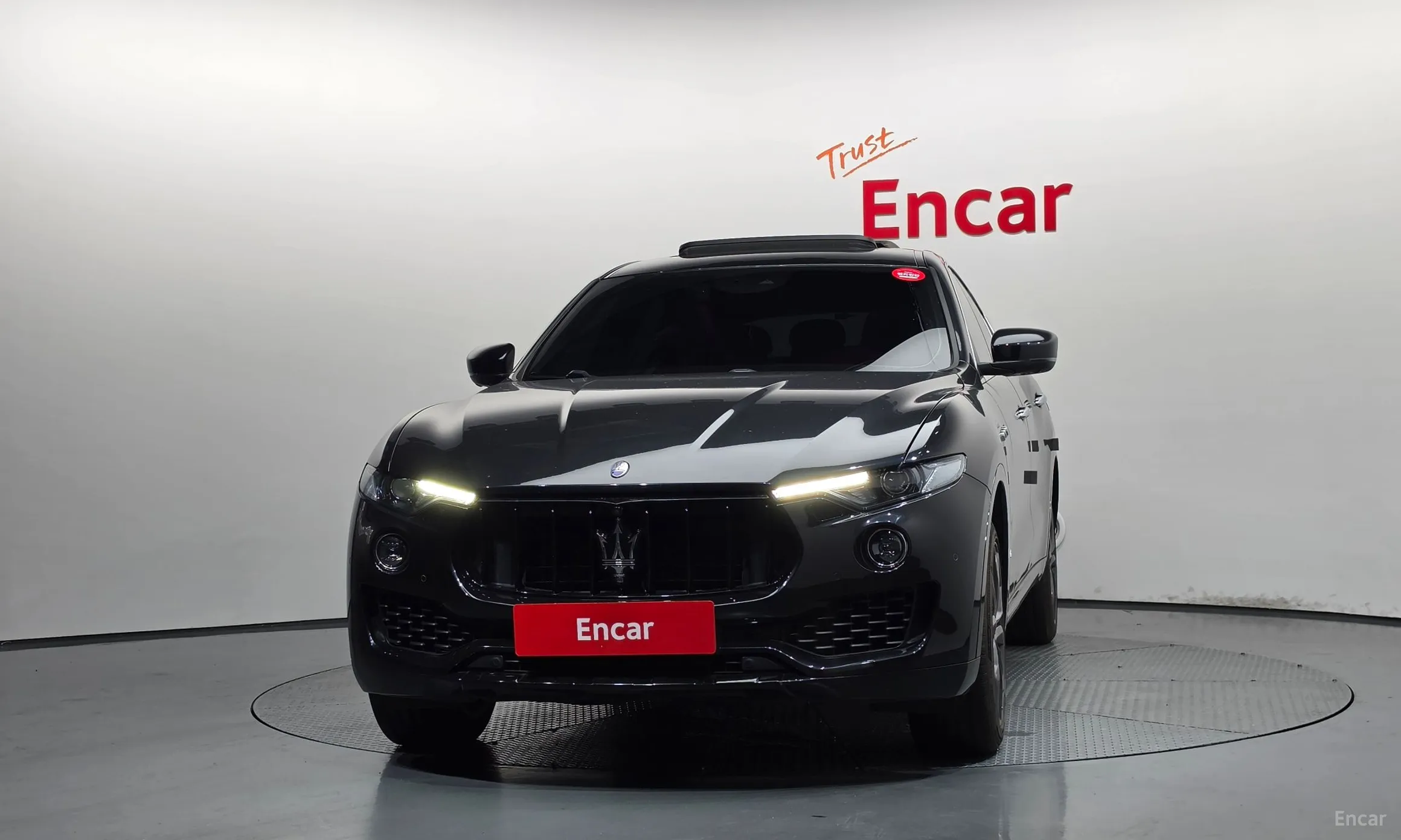 Maserati Levante превью 3