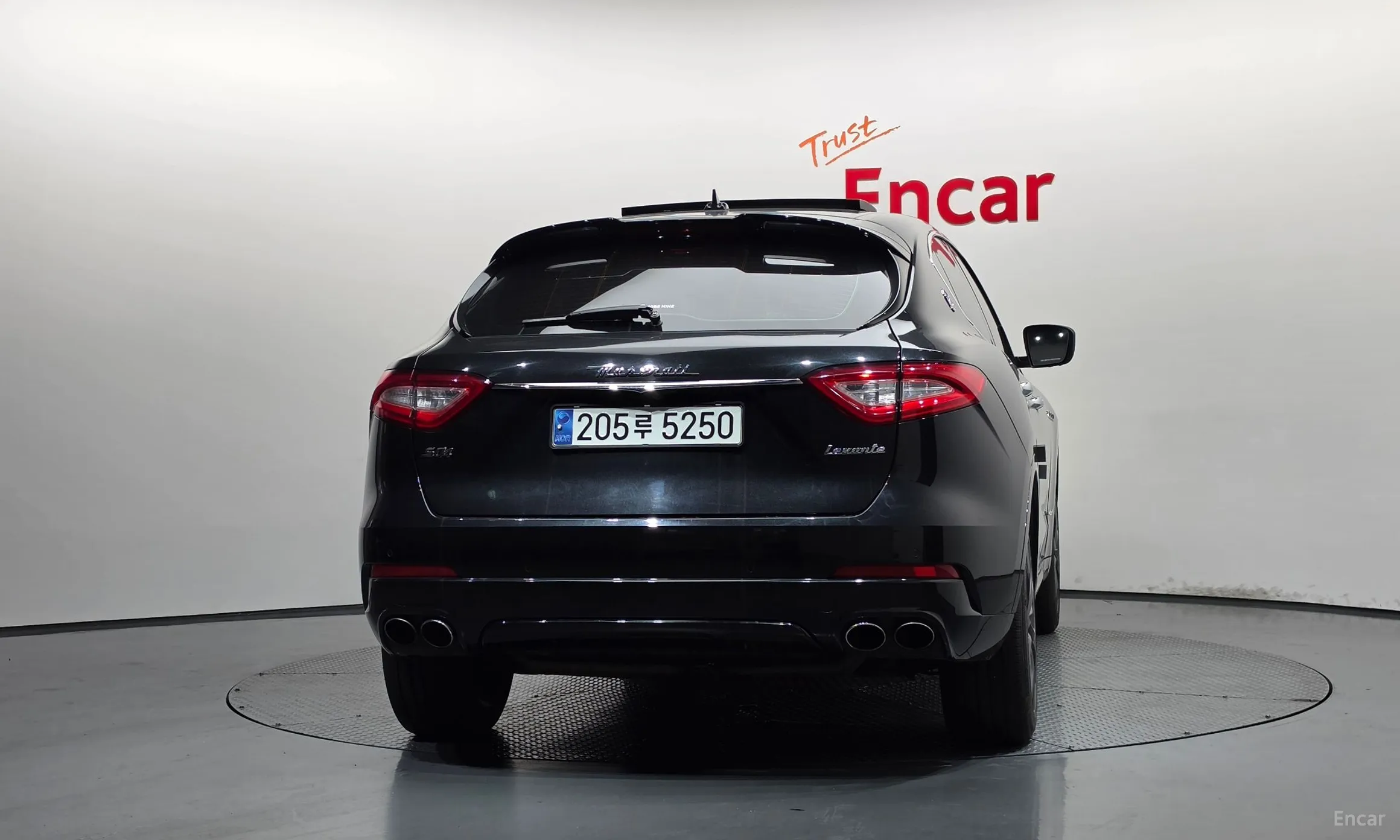 Maserati Levante превью 4