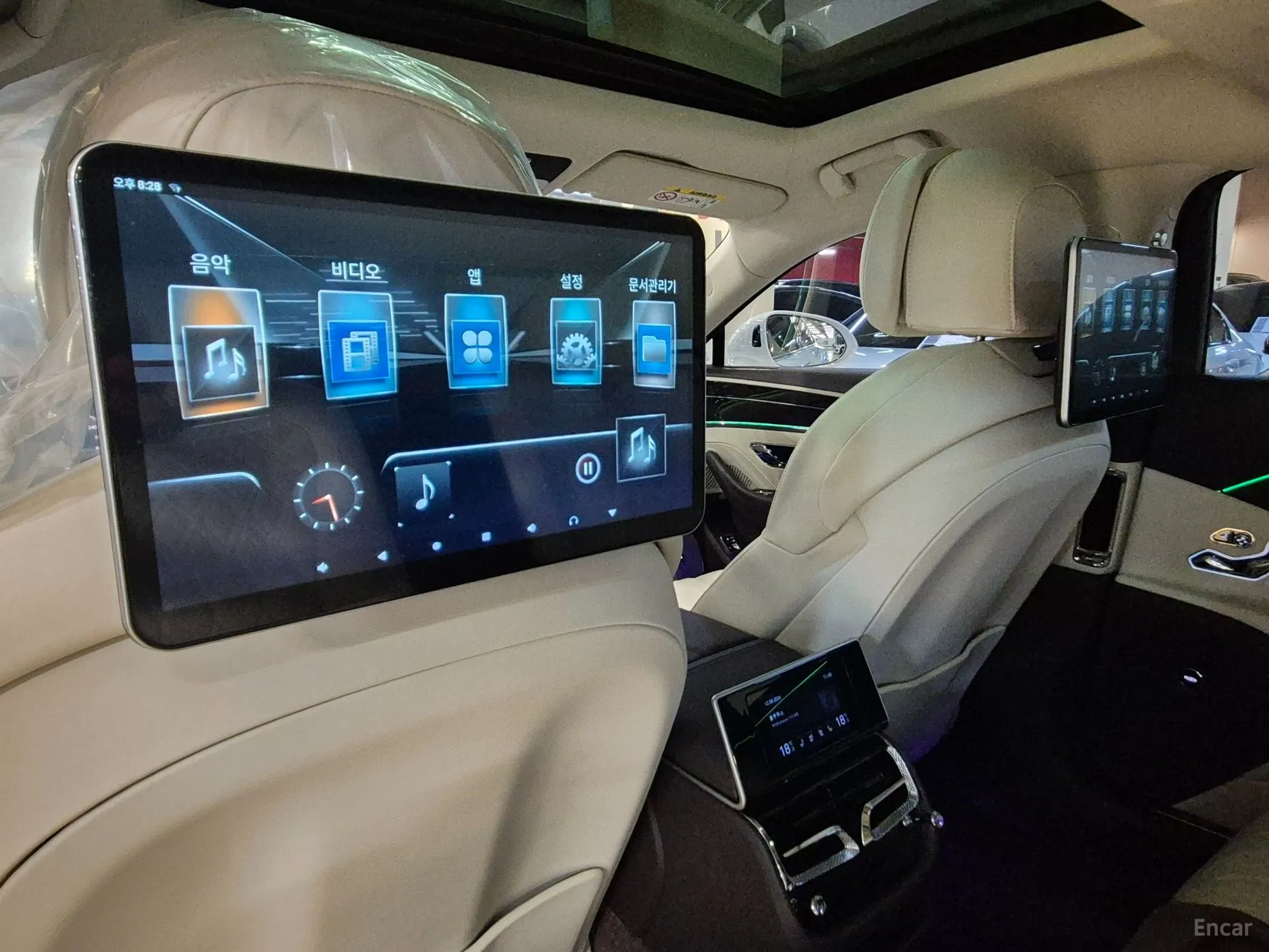 Bentley Flying Spur 3rd Generation превью 14