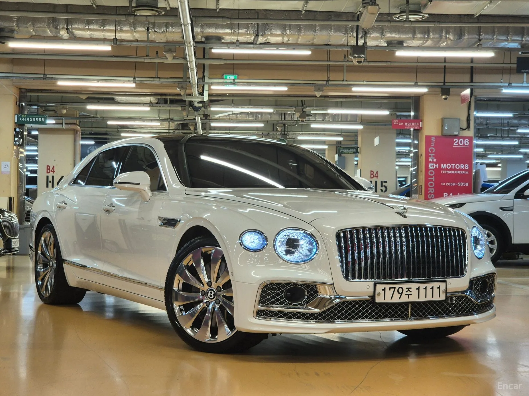 Bentley Flying Spur 3rd Generation превью 3