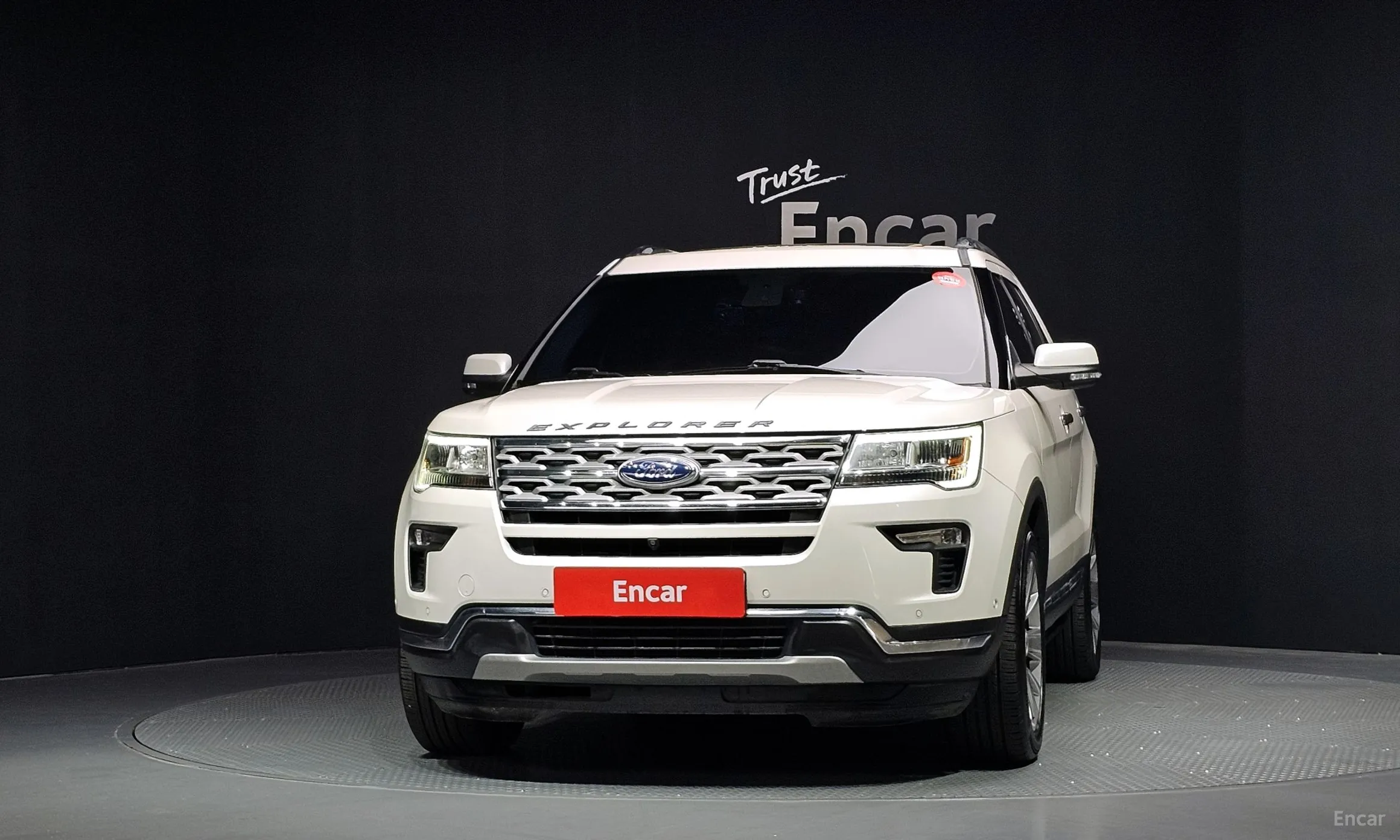 Ford Explorer превью 3