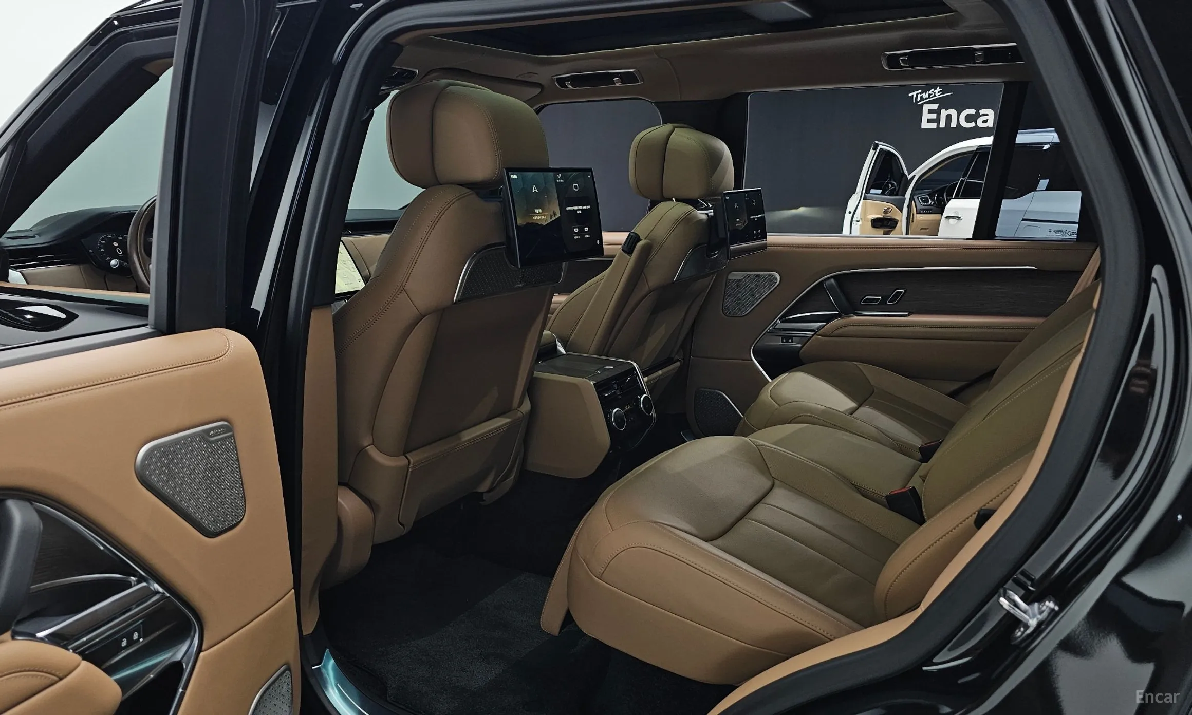 Land Rover Range Rover 5th Generation превью 12