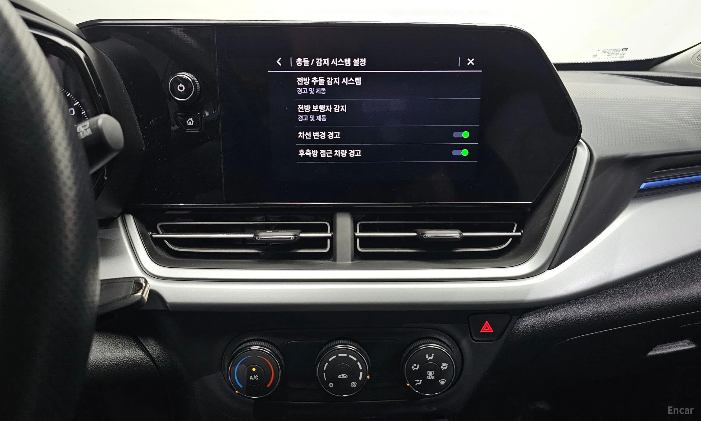 Chevrolet (GM Daewoo) Trax Crossover превью 14
