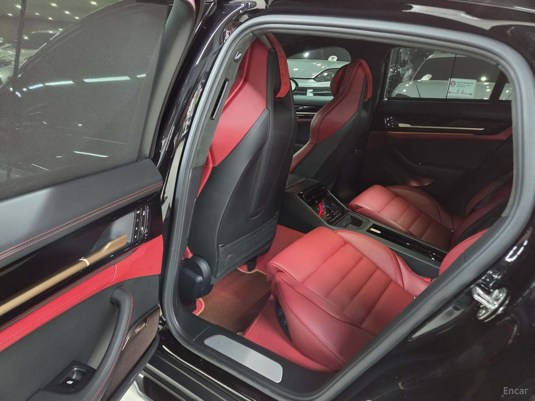 Porsche Panamera (976) превью 8