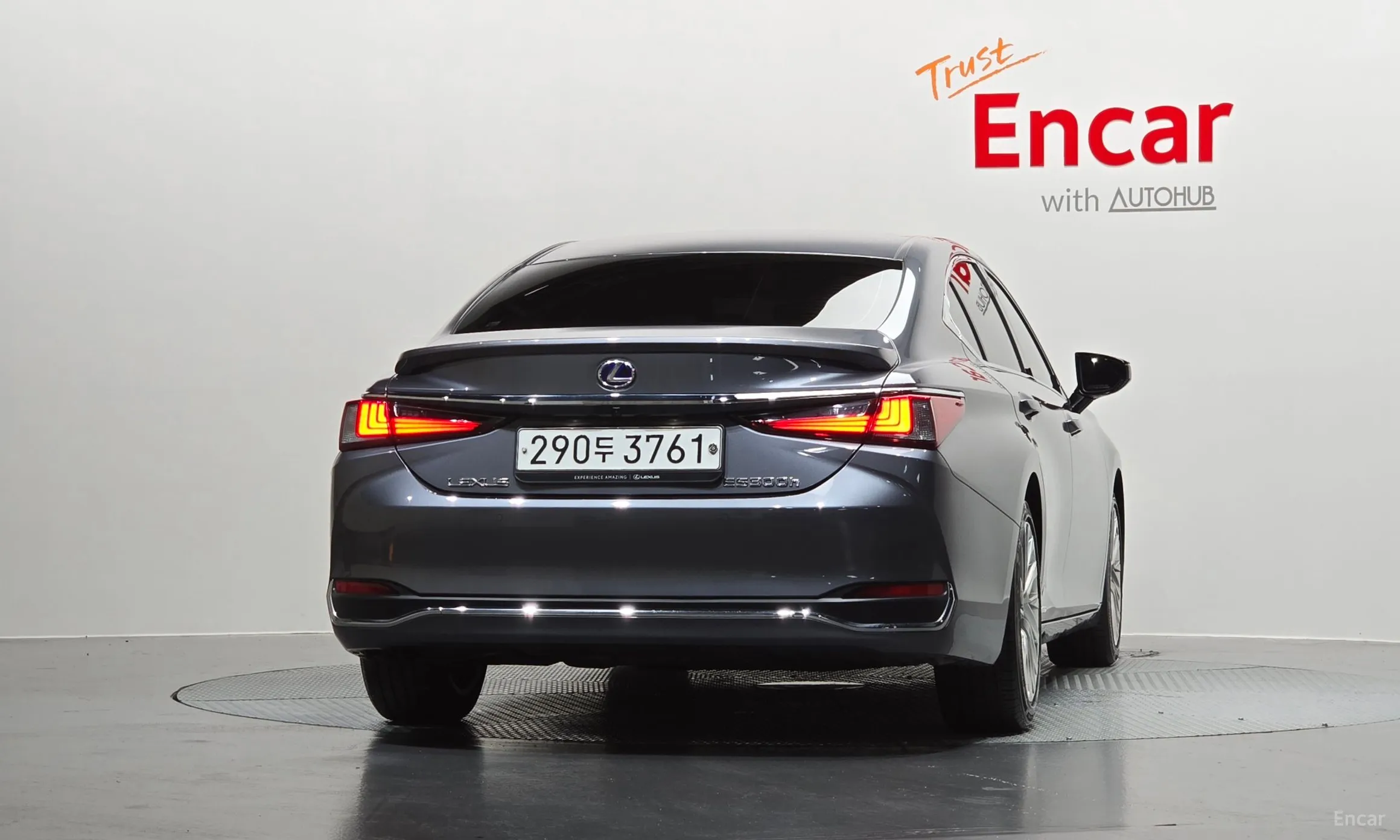 Lexus ES300h 7th Generation превью 4