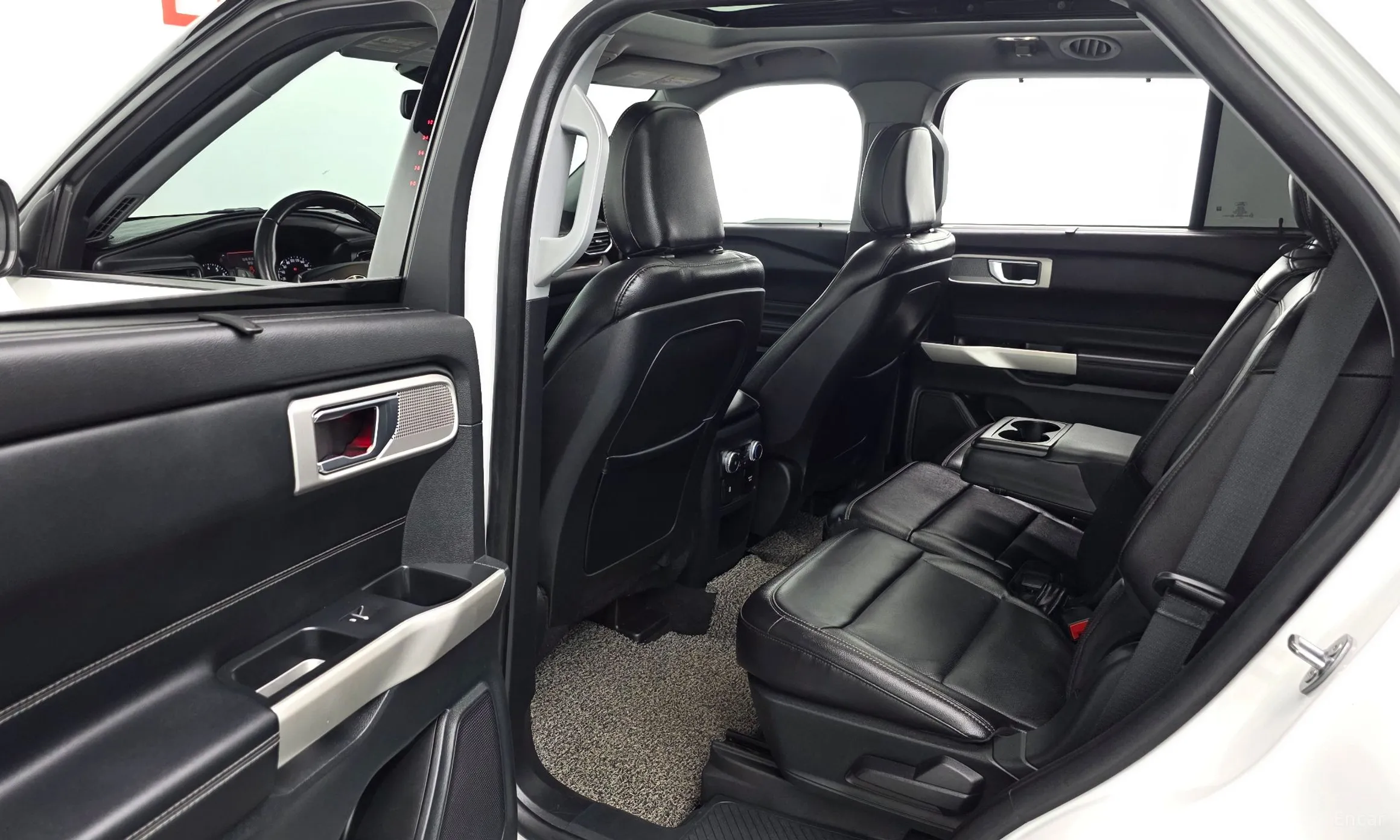 Ford Explorer 6th Generation превью 11