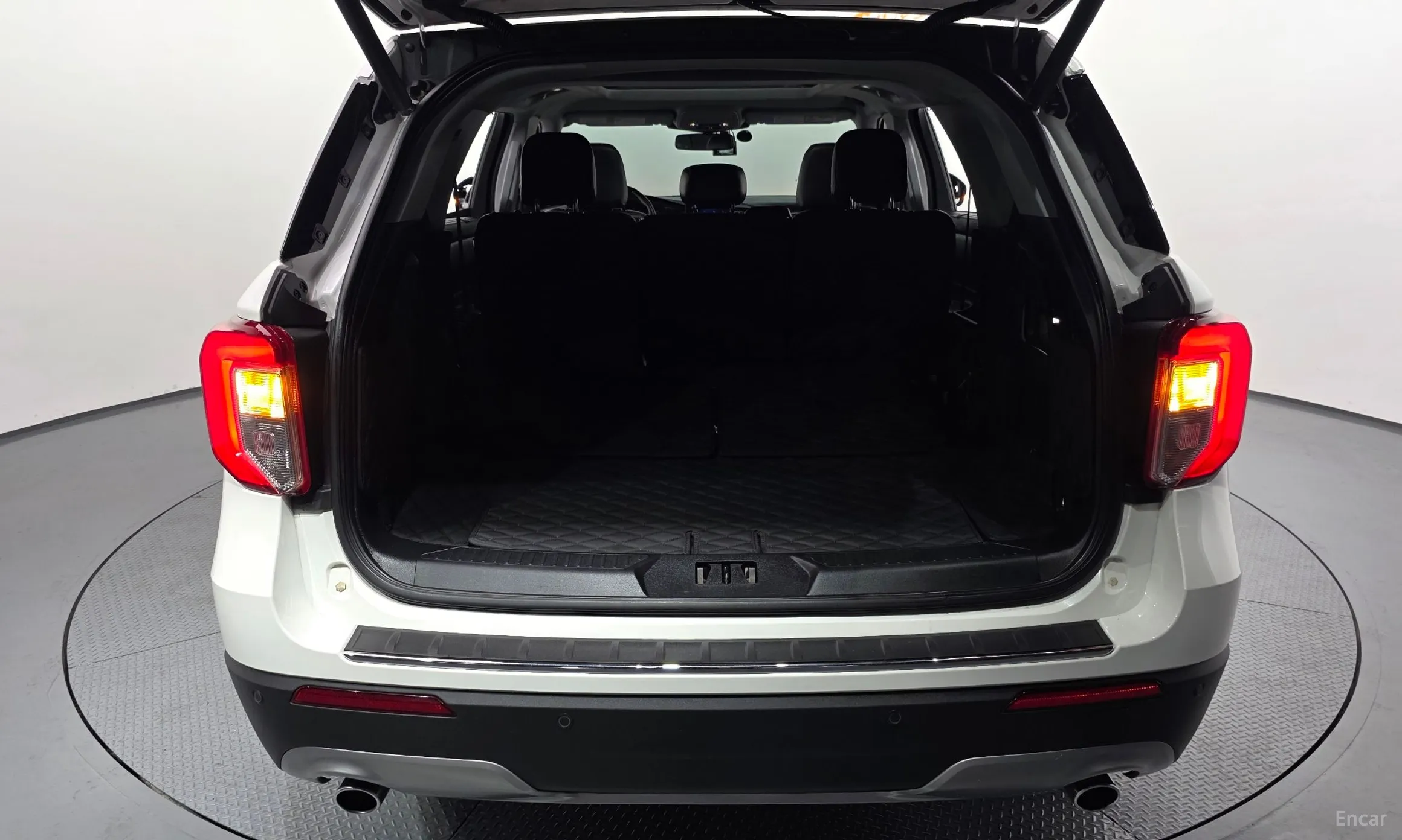 Ford Explorer 6th Generation превью 20