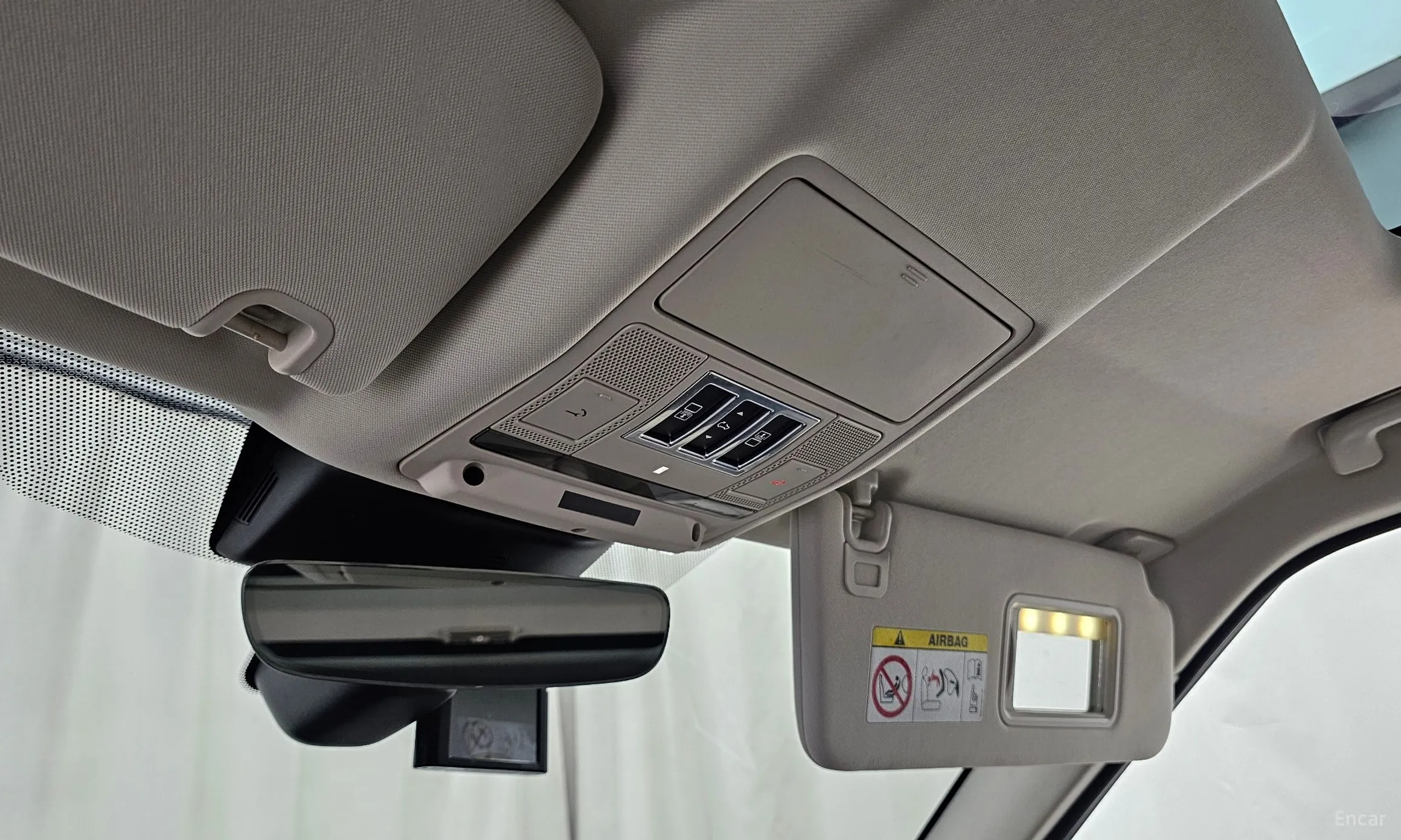 Land Rover Discovery 5 превью 17