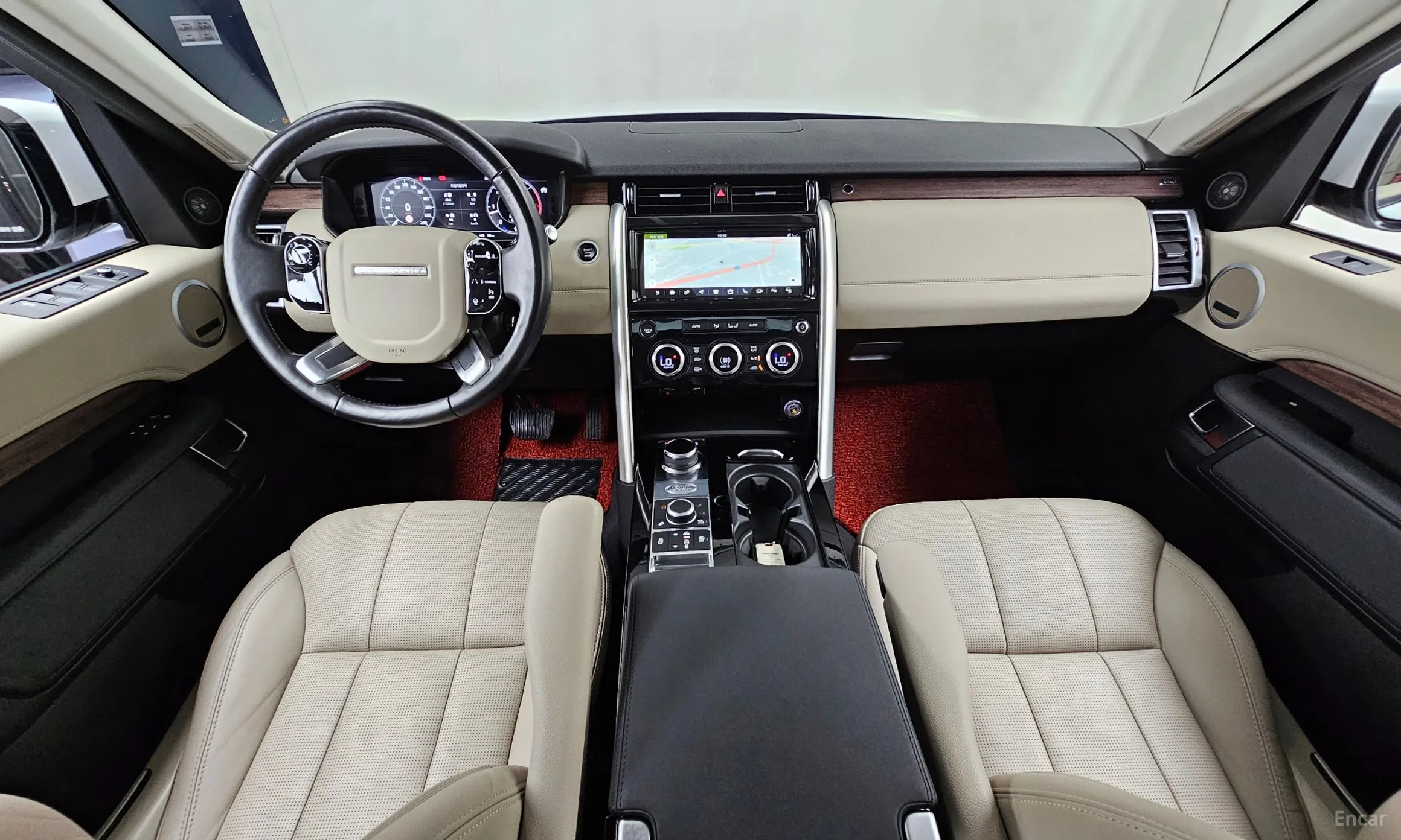 Land Rover Discovery 5 превью 7