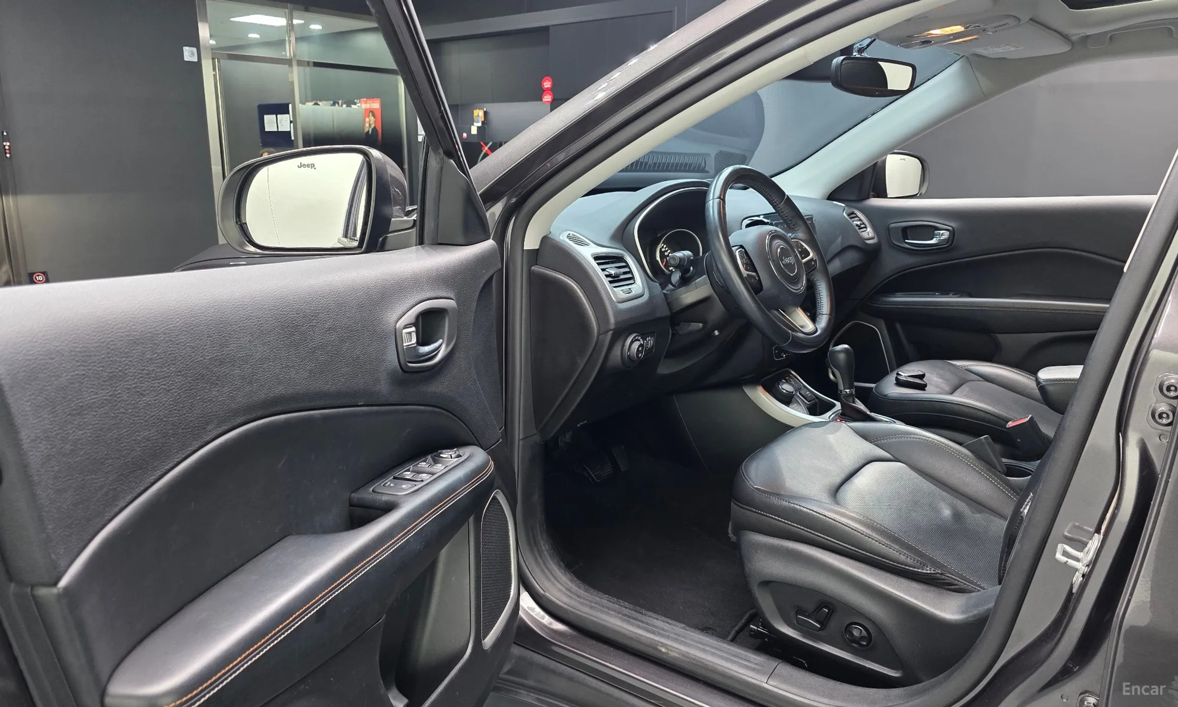 Jeep Compass 2nd Generation превью 10