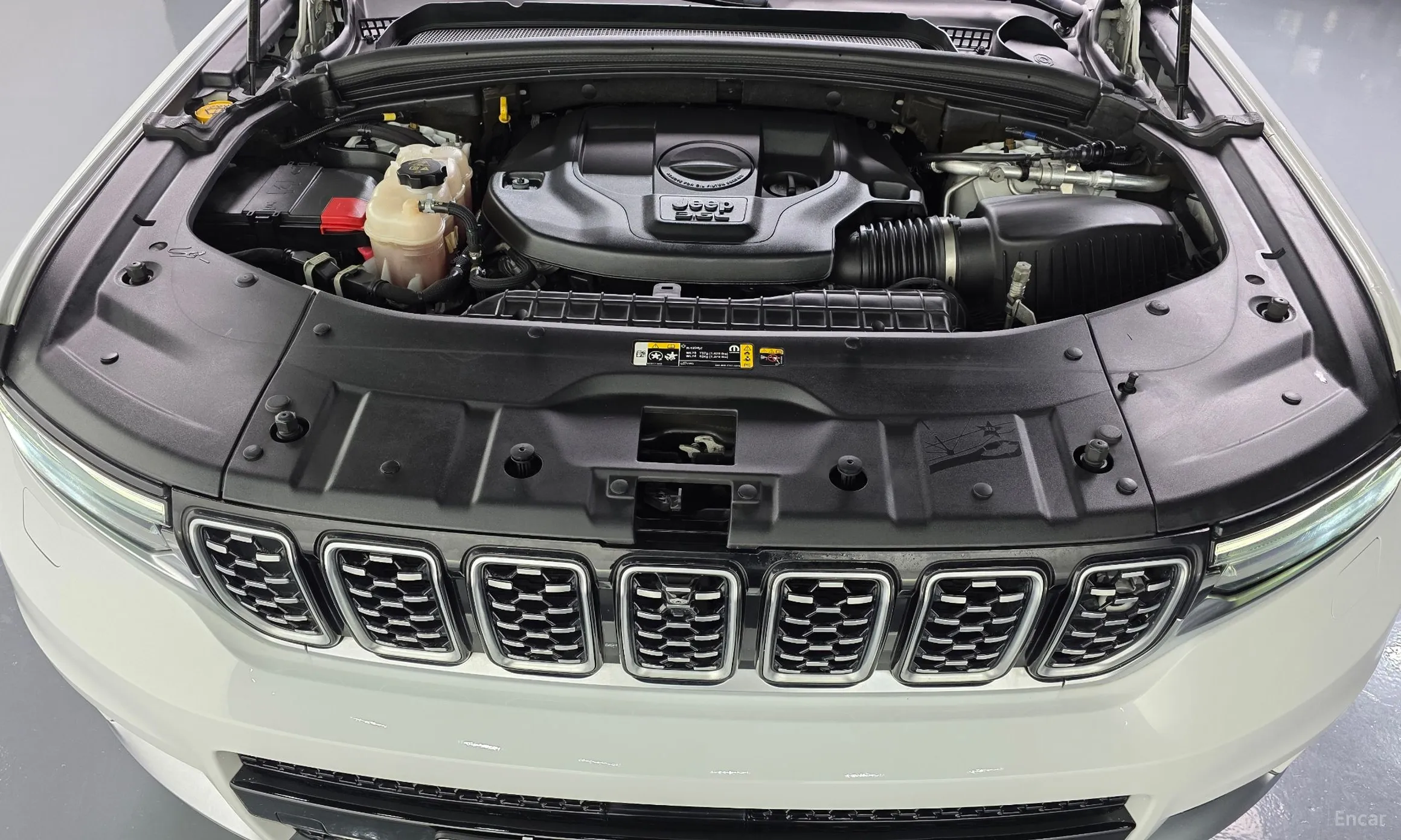 Jeep Grand Cherokee (WL) превью 6
