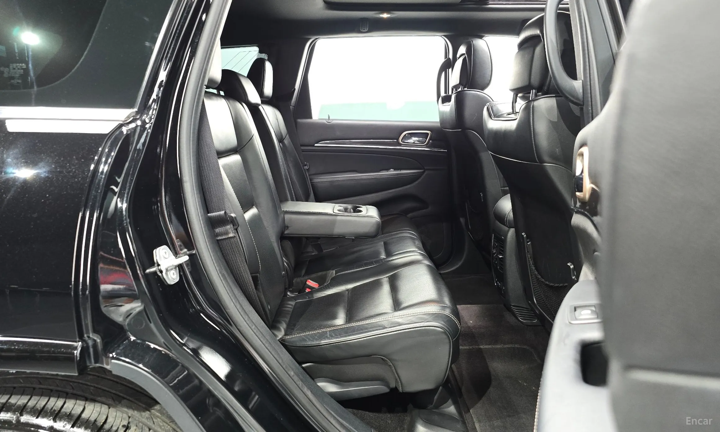 Jeep Grand Cherokee превью 12