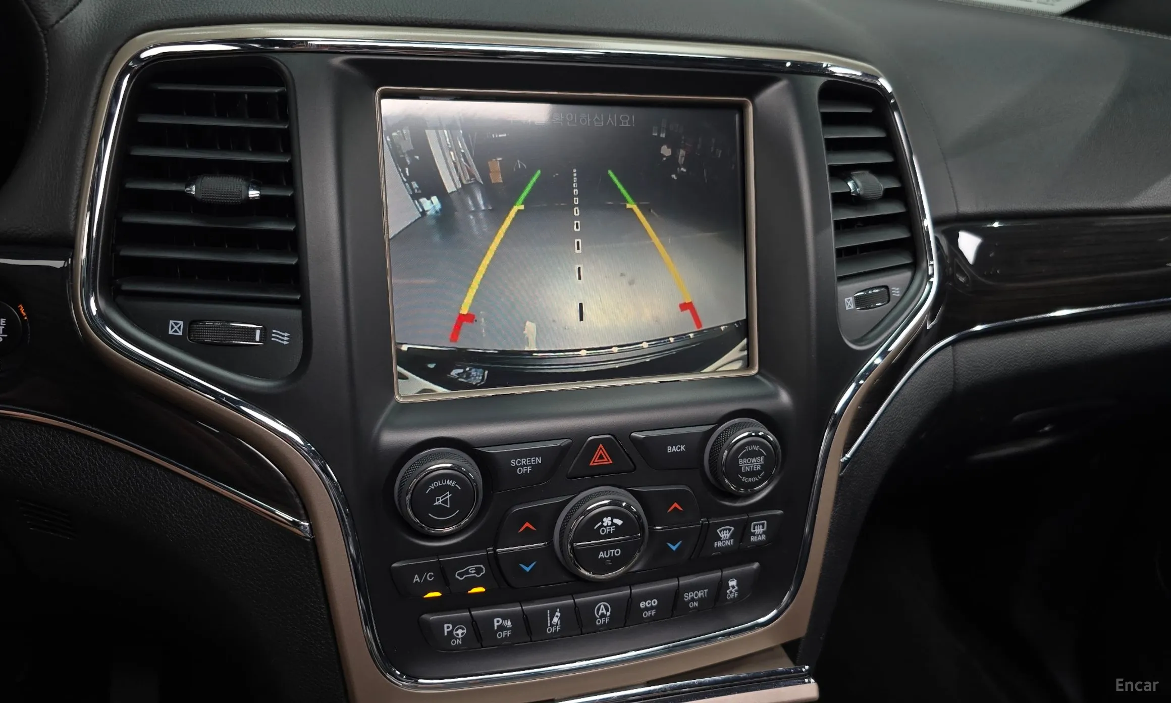 Jeep Grand Cherokee превью 15
