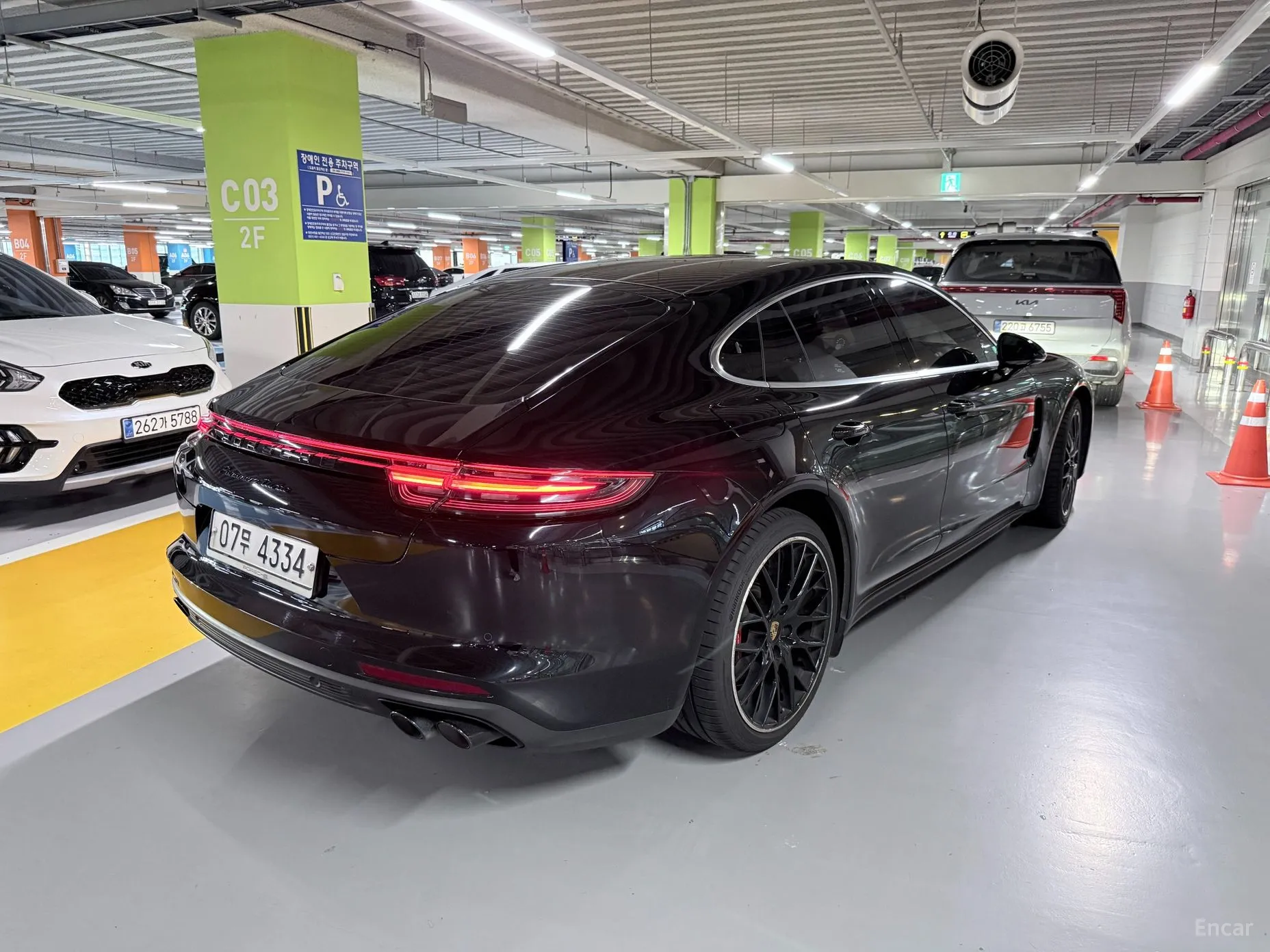 Porsche Panamera (971) превью 4