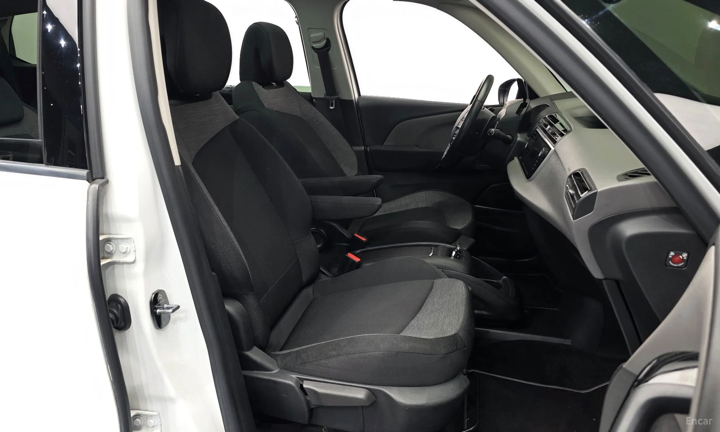 Citroën/DS Grand C4 Picasso превью 11